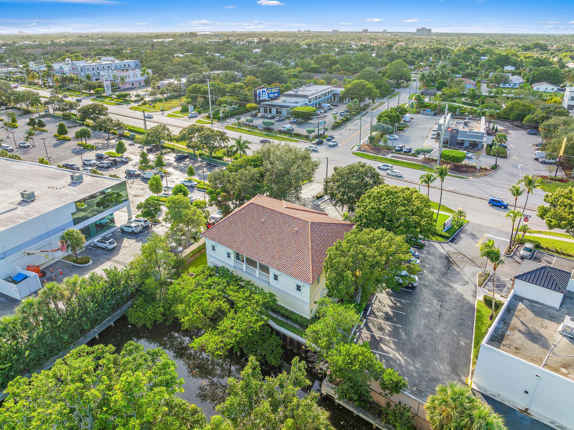 LONG LEGAL, in file. - Commercial Sale