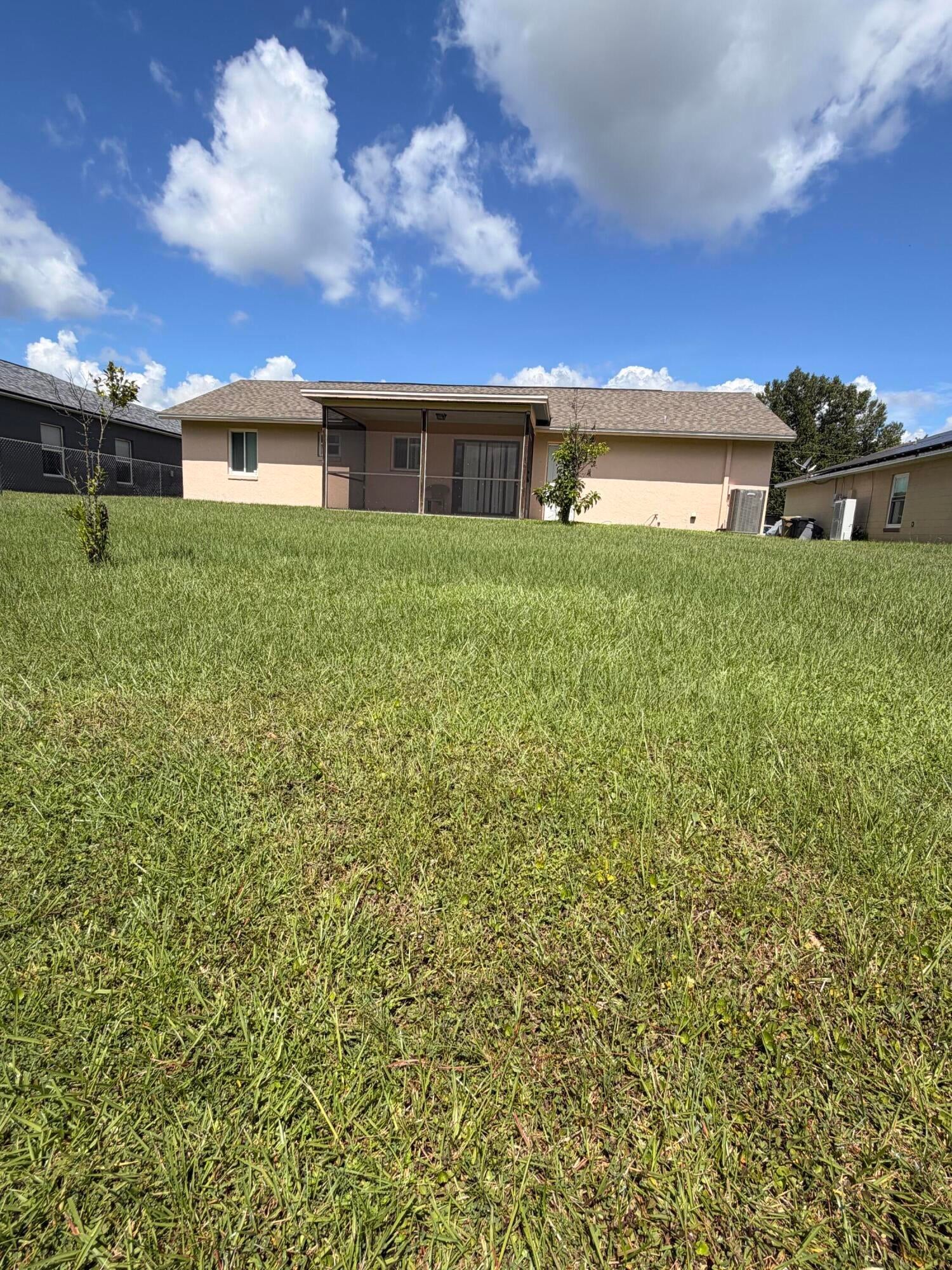 908 CUMBRAN Lane