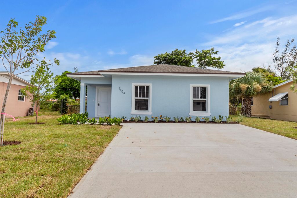 Photo of 1404 7th Street St, West Palm Beach, FL 33401 (MLS # R10810475)