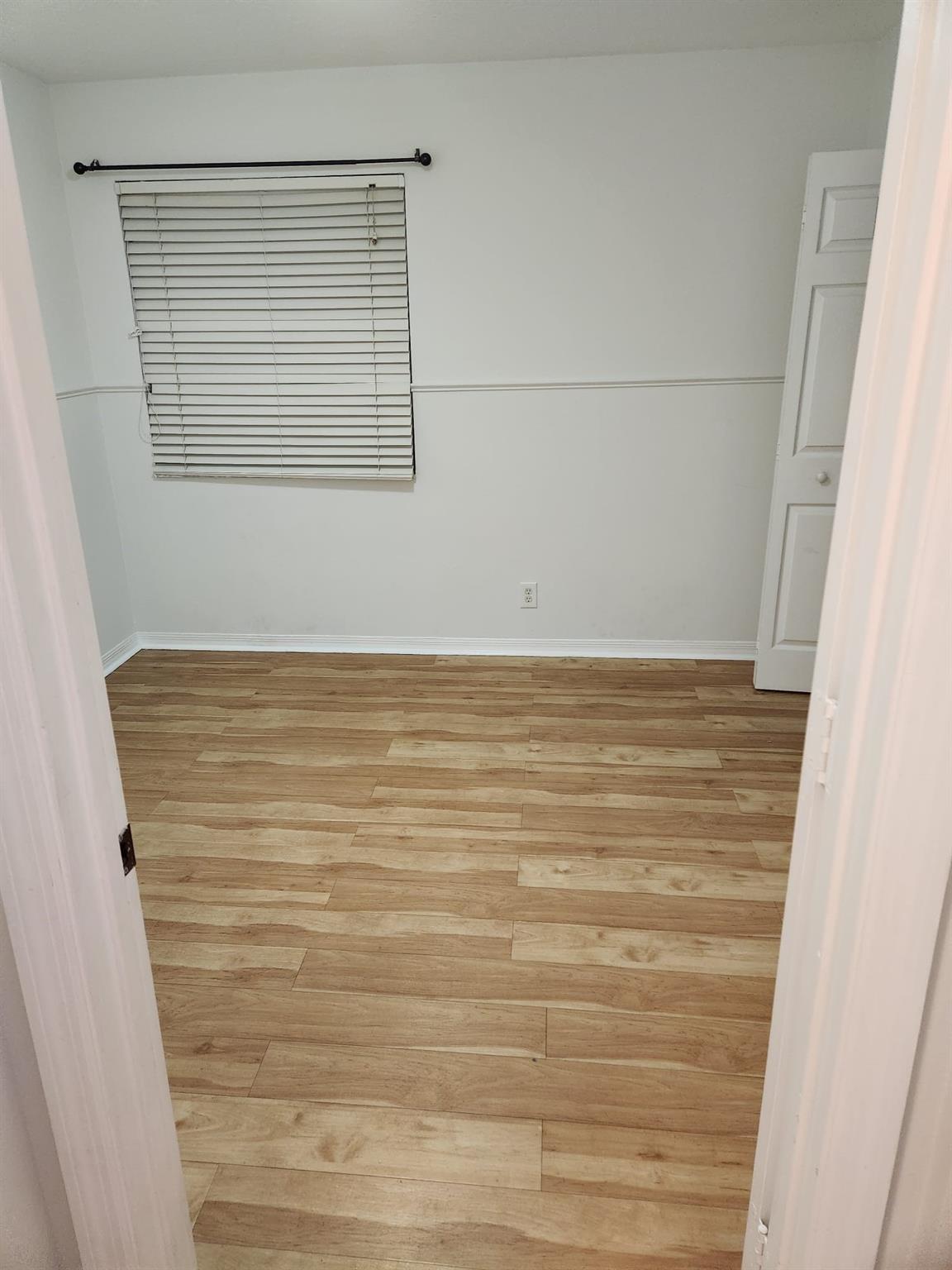 OLYMPIA & YORK RESIDENTIA - Residential Lease