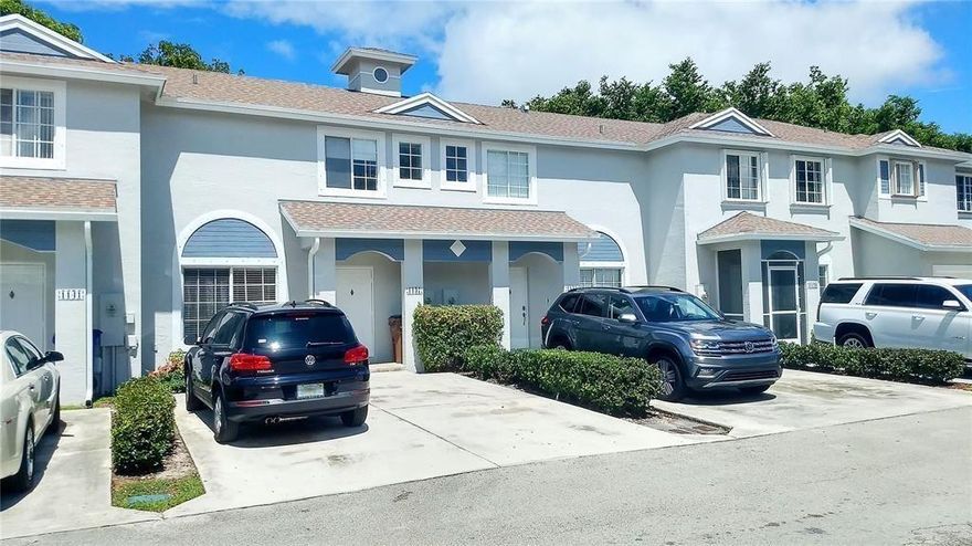 Townhouse with 2 bedrooms and 2.5 bathrooms in one of the best developments in Deerfield Beach. Community is gated with 24 hrs security, has 2 large pools, jaccuzi, playgrounds, fitness rooms, a great clubhouse and more. Waterproof vinyl floors, laundry upstairs, ready for your family.