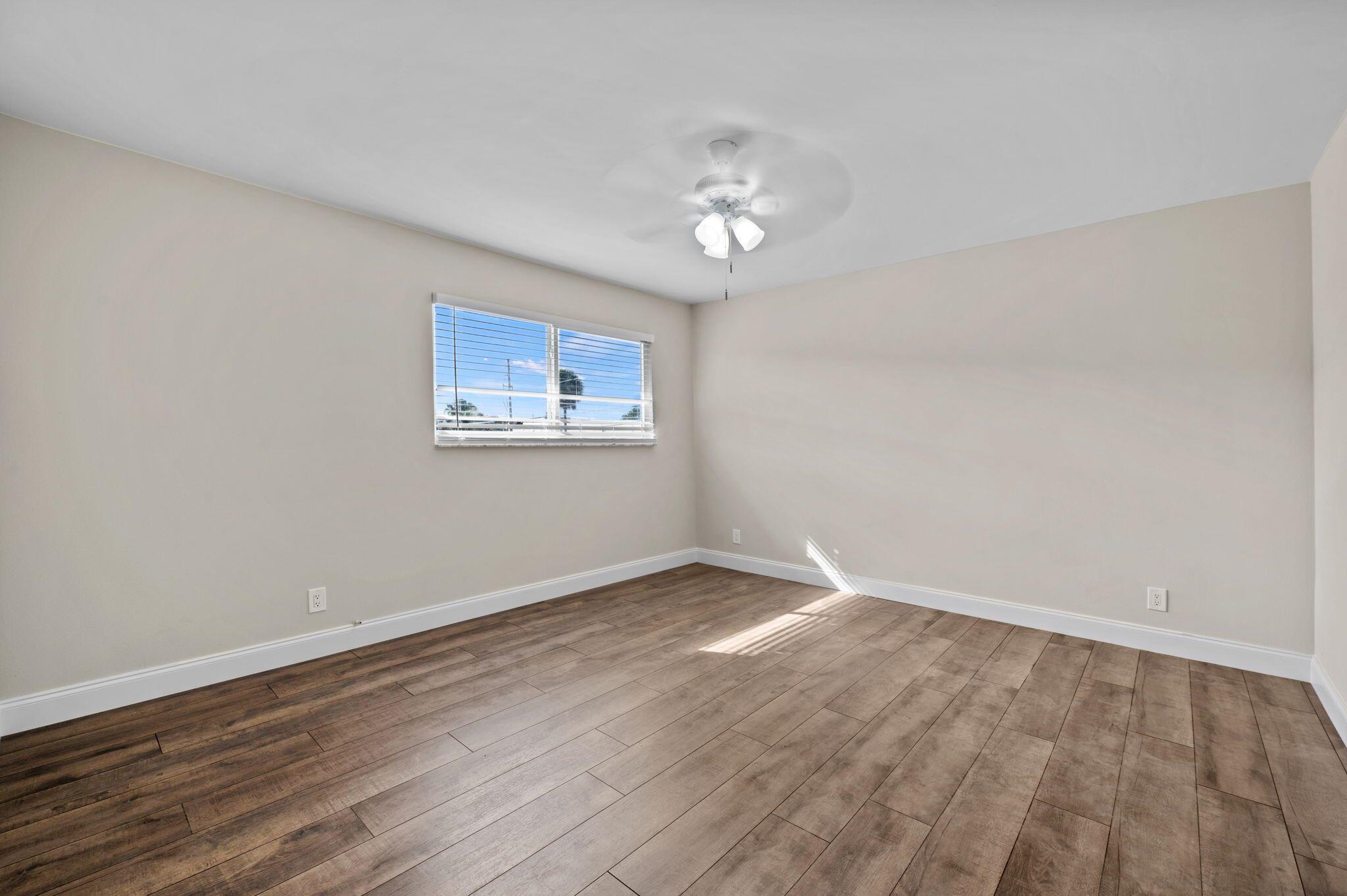 COUNTRY CLUB VILLAGE SEC - Residential Lease