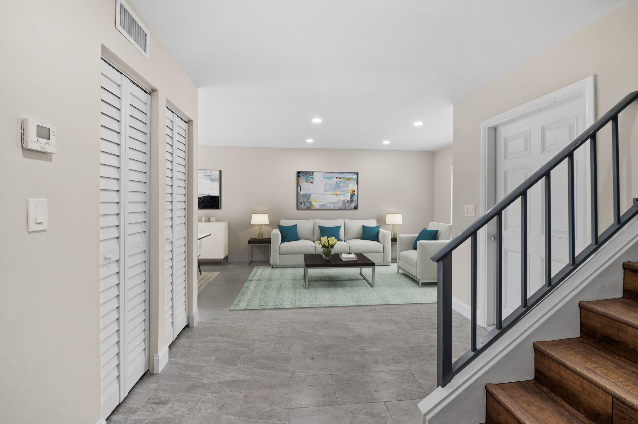 COUNTRY CLUB VILLAGE SEC - Residential Lease