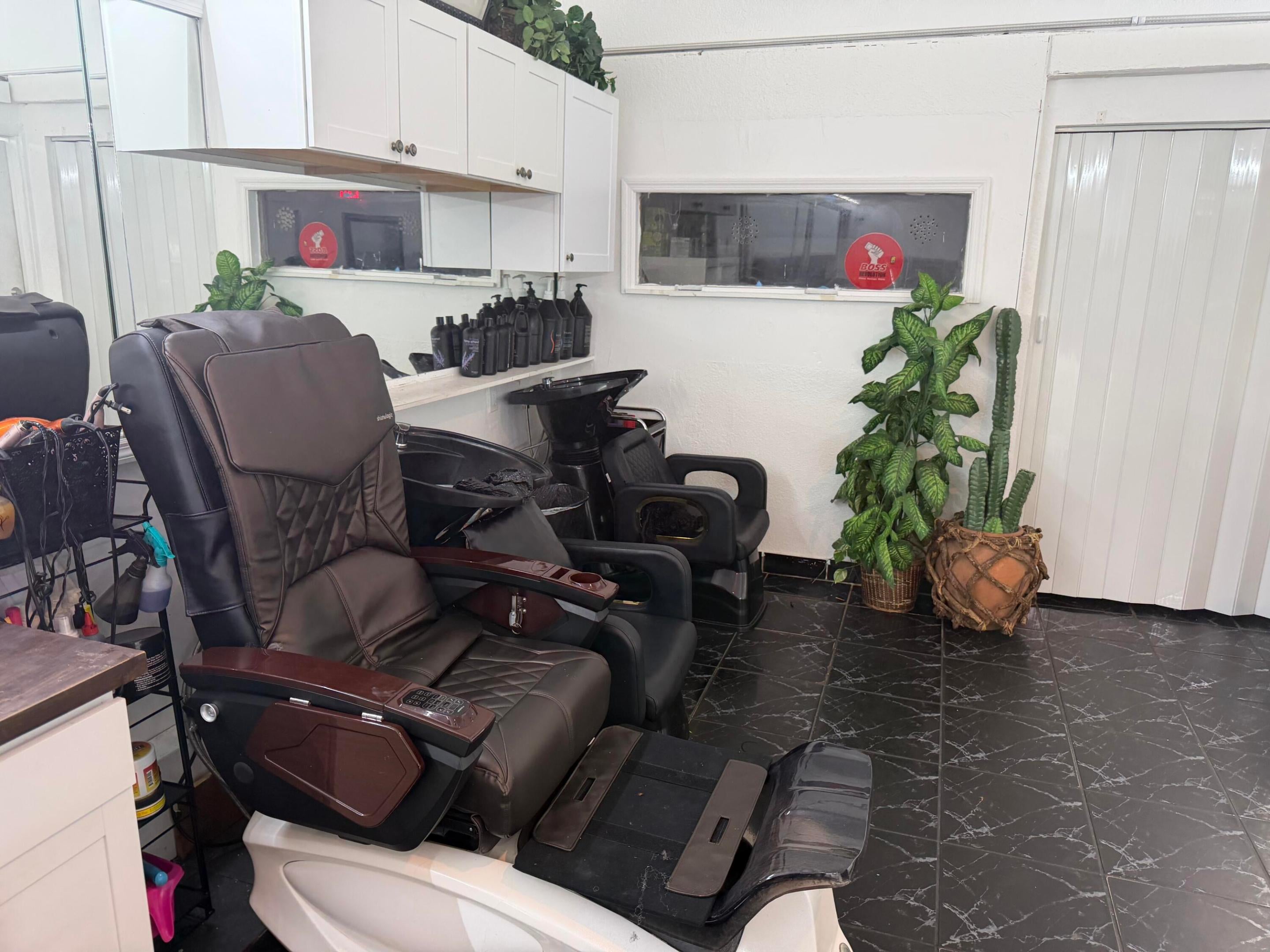 501 W SUNRISE Boulevard # 2