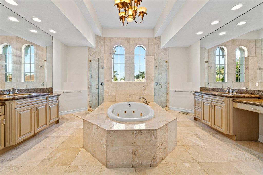 TROPIC ISLE - Residential