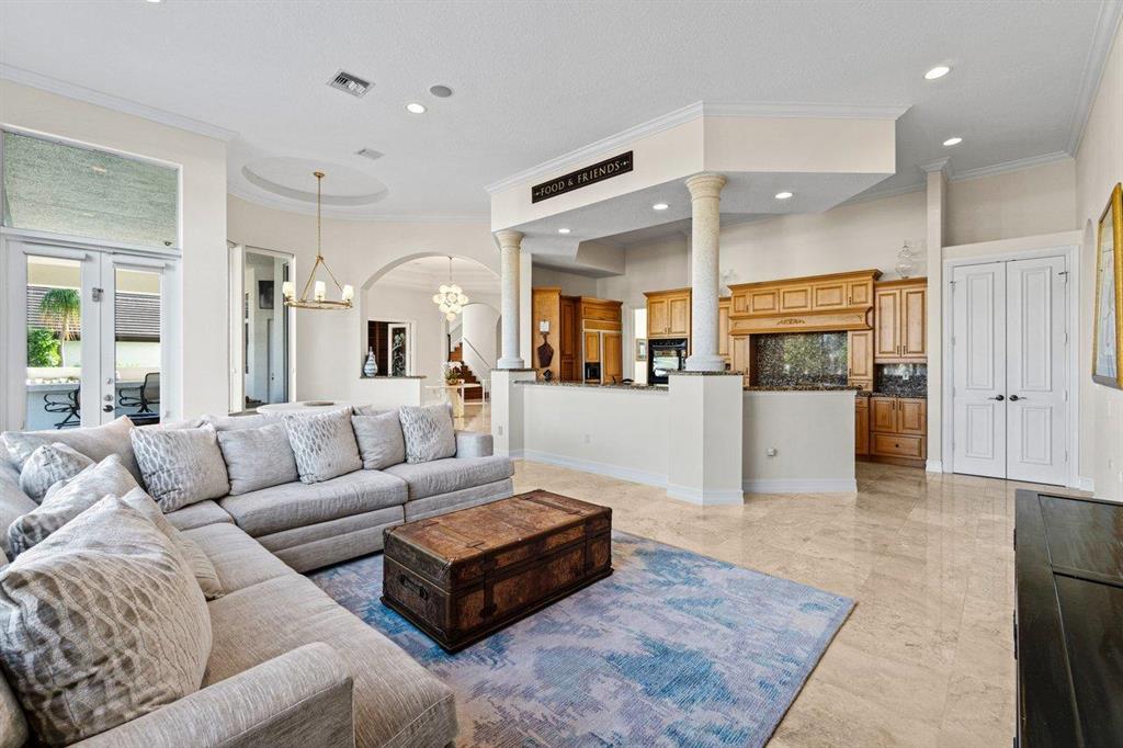 TROPIC ISLE - Residential