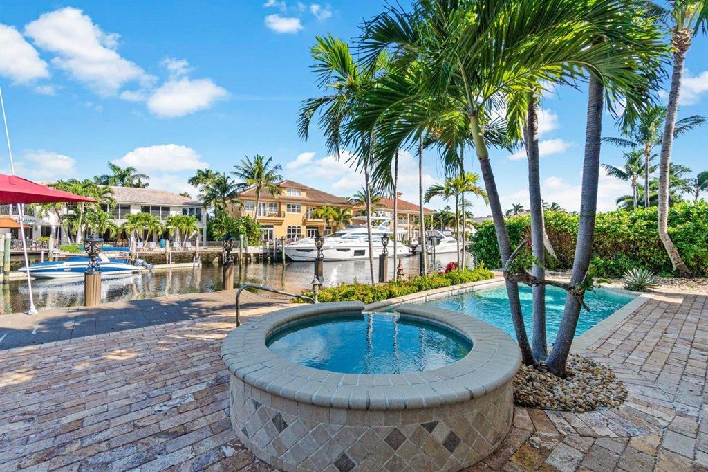 TROPIC ISLE - Residential