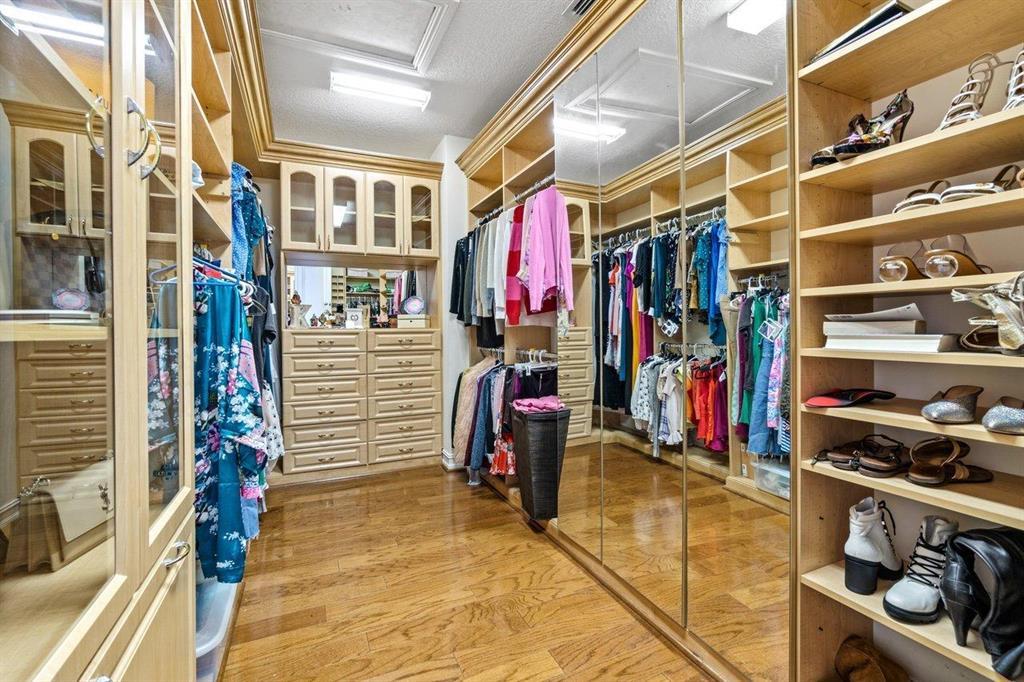 TROPIC ISLE - Residential