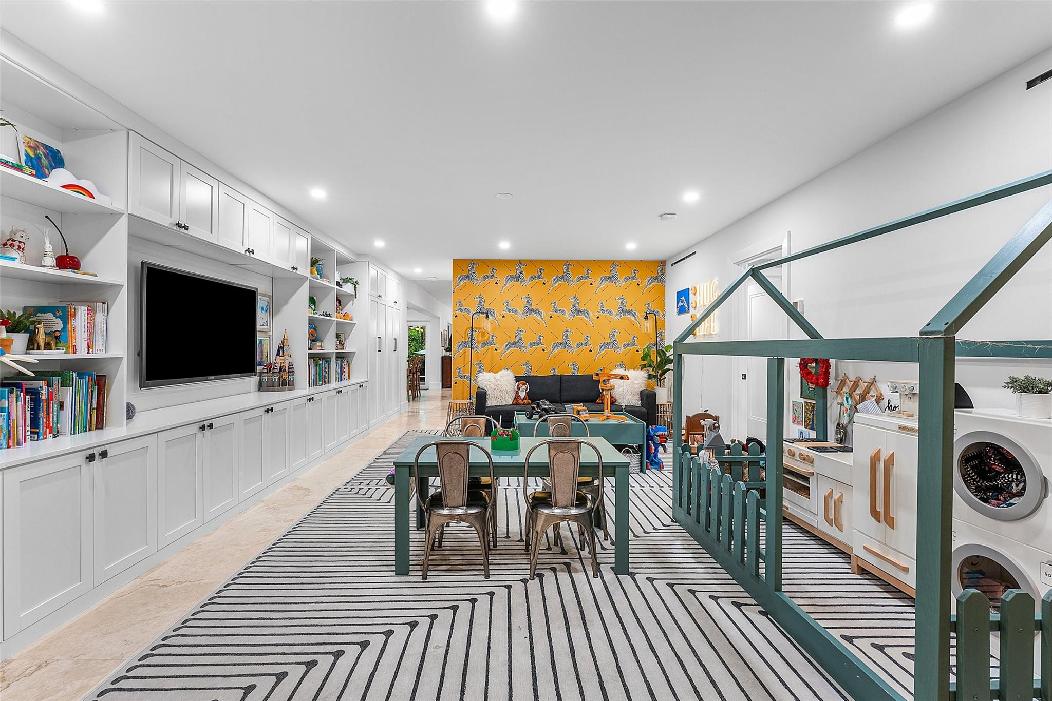 Beach Way Heights - Residential