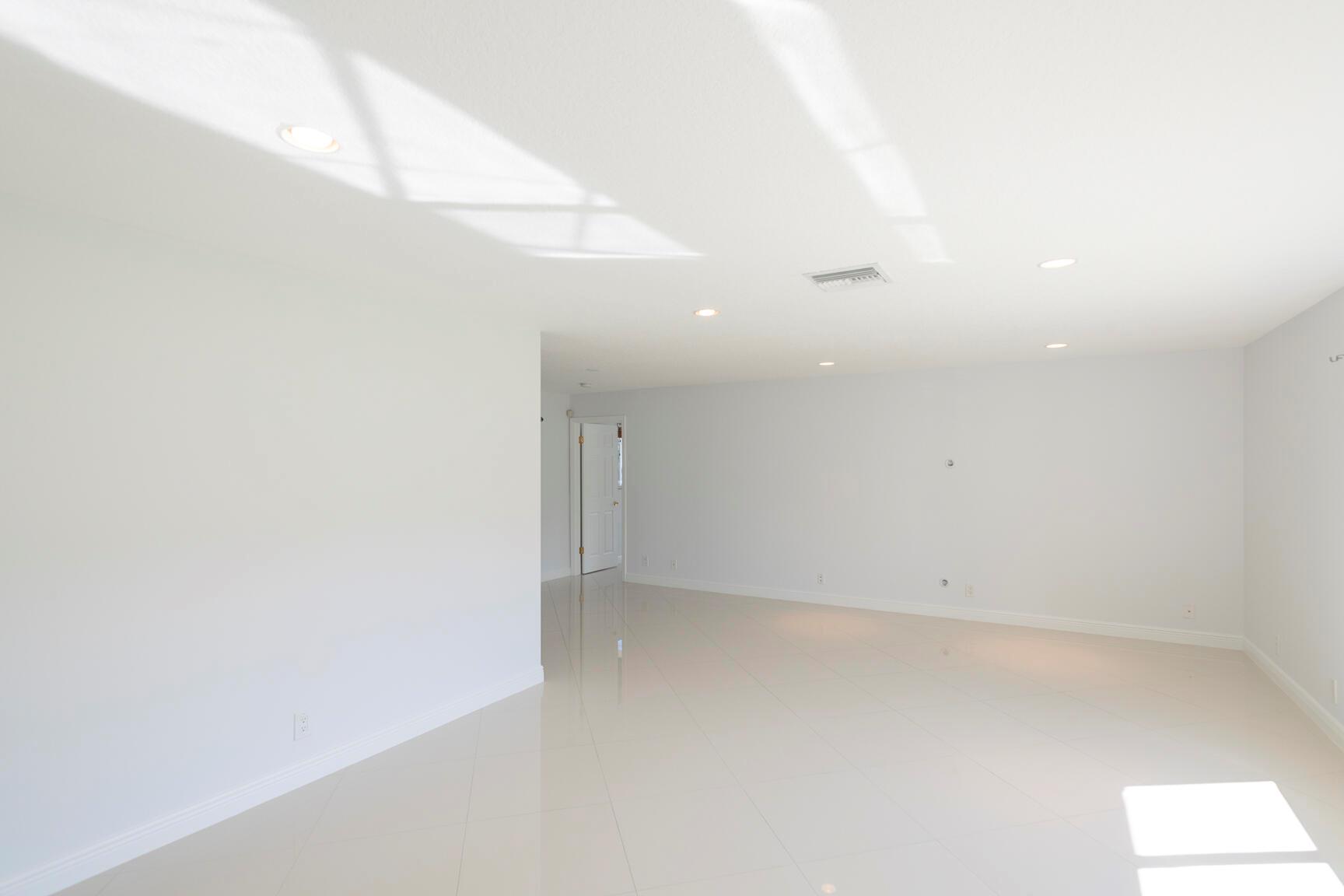 WINDSOR ESTATES - Residential Lease