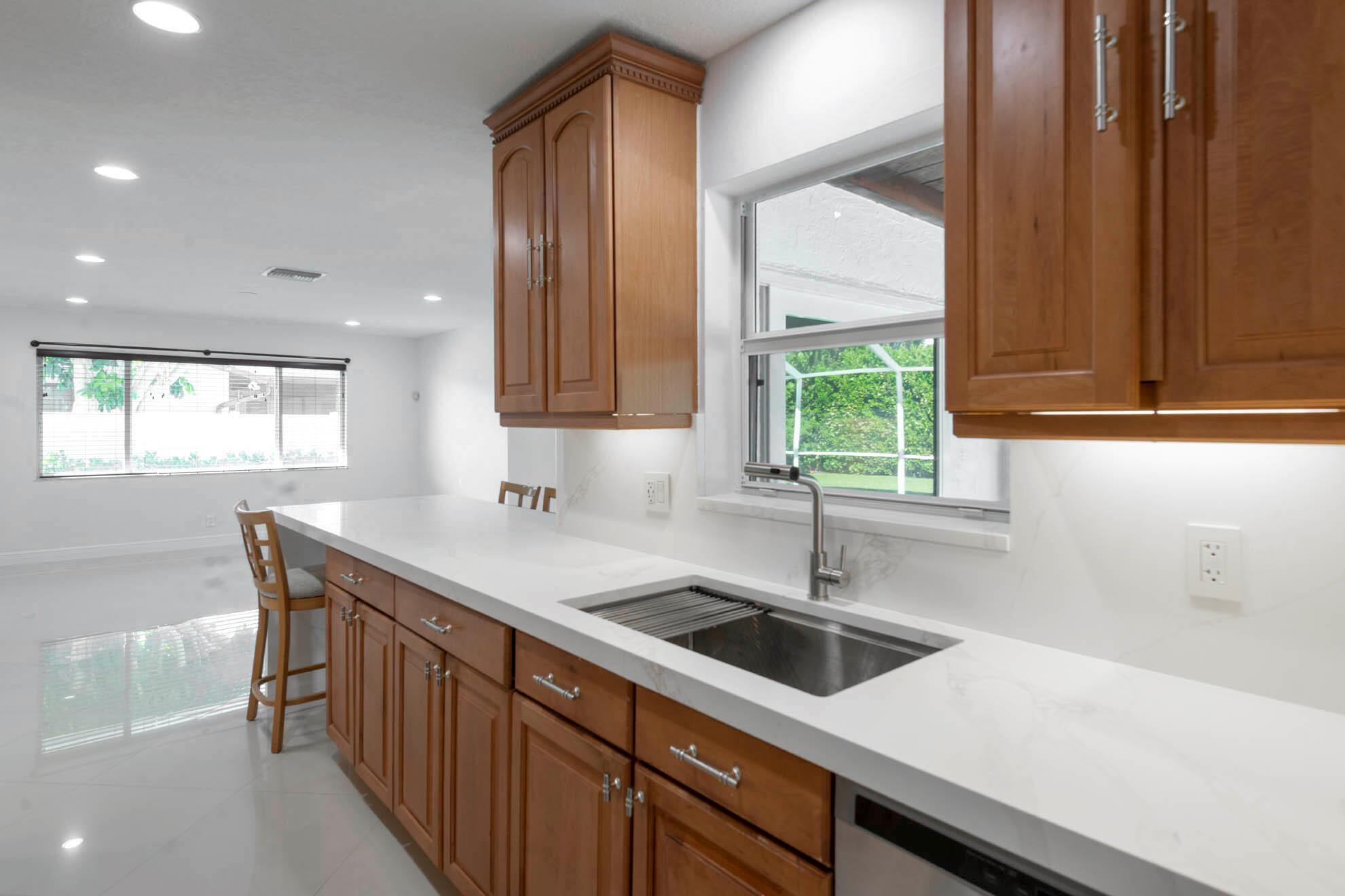 WINDSOR ESTATES - Residential Lease