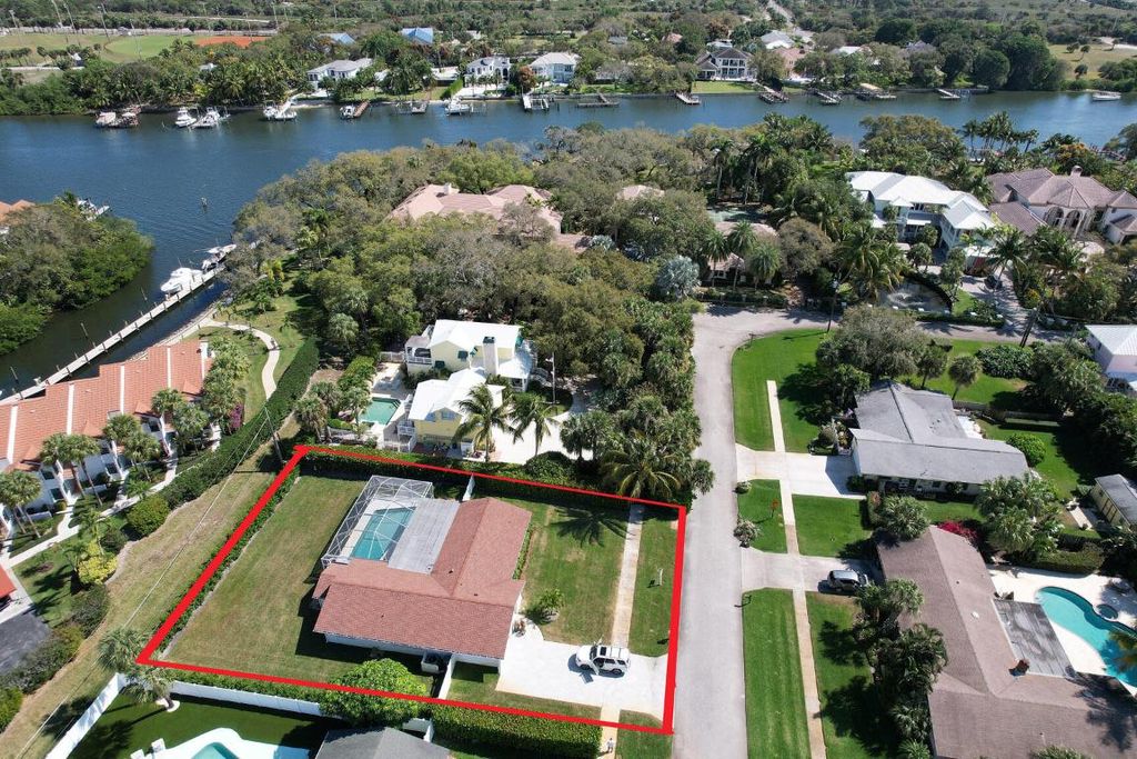 Photo of 2289 Windsor Road, Palm Beach Gardens, FL 33410 (MLS # R11141763)