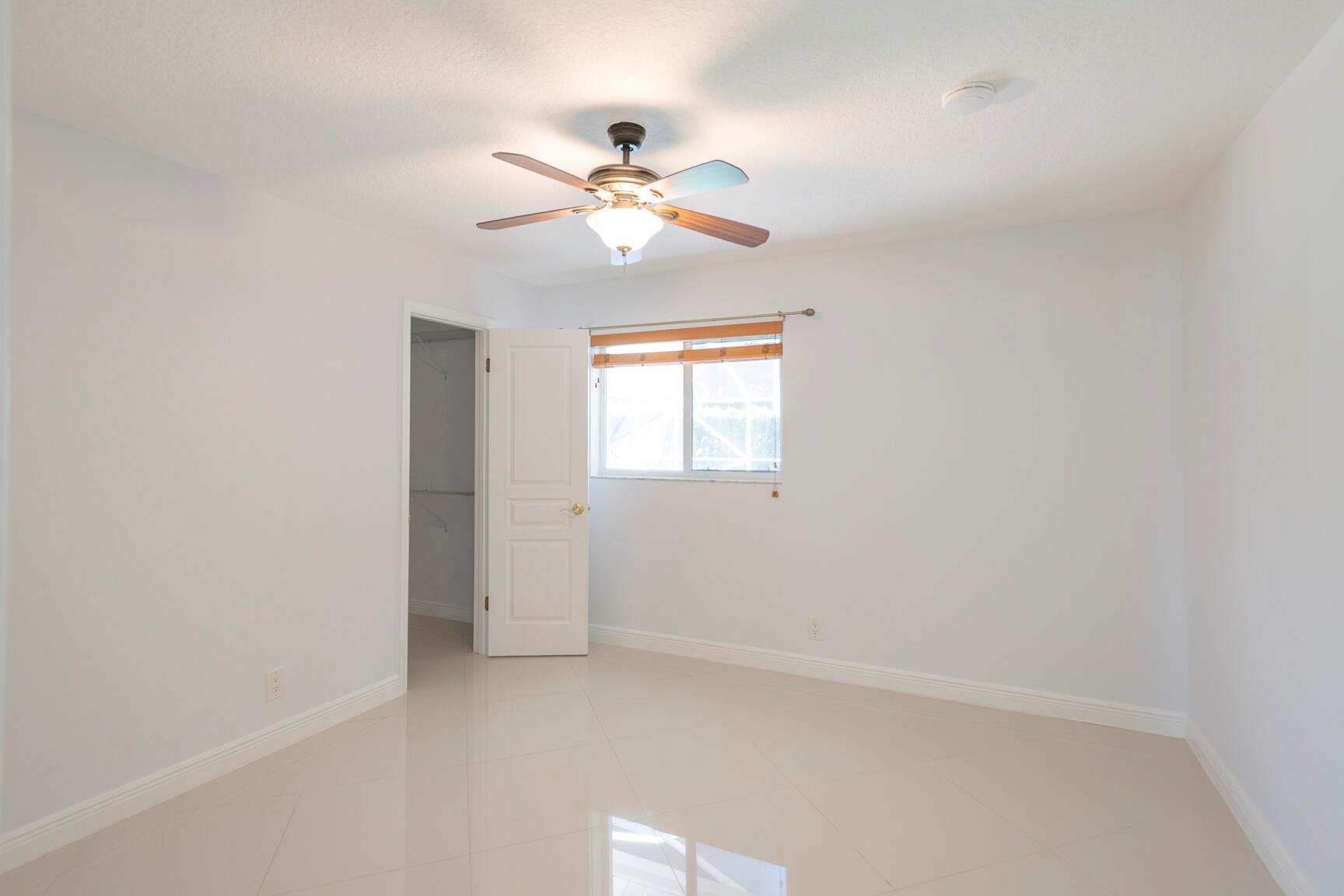 WINDSOR ESTATES - Residential Lease