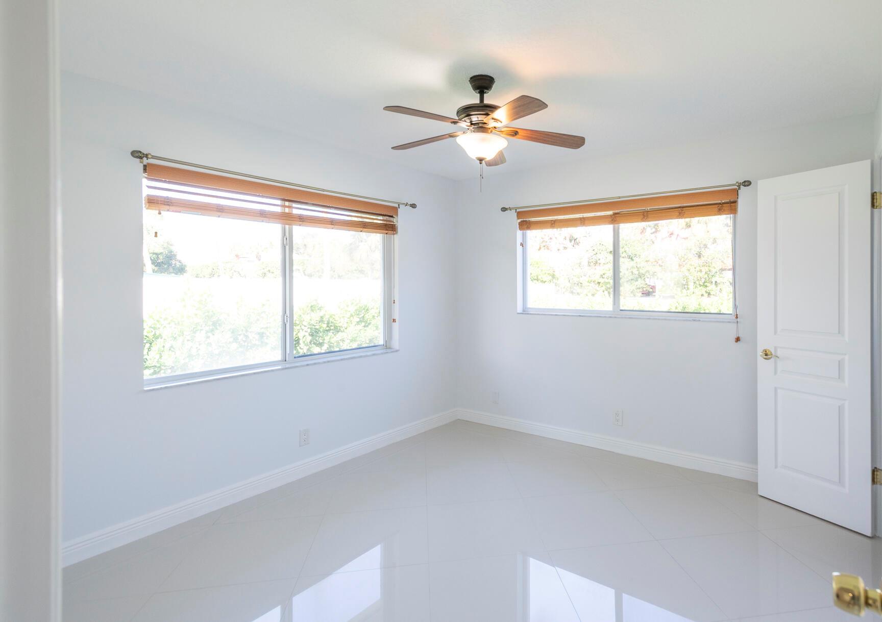 WINDSOR ESTATES - Residential Lease