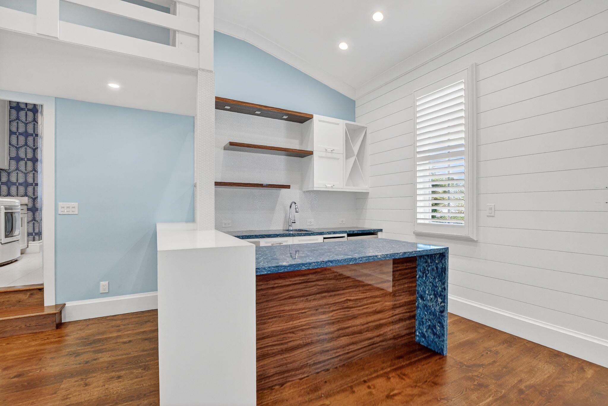 SPANISH VILLAGE - Residential Lease