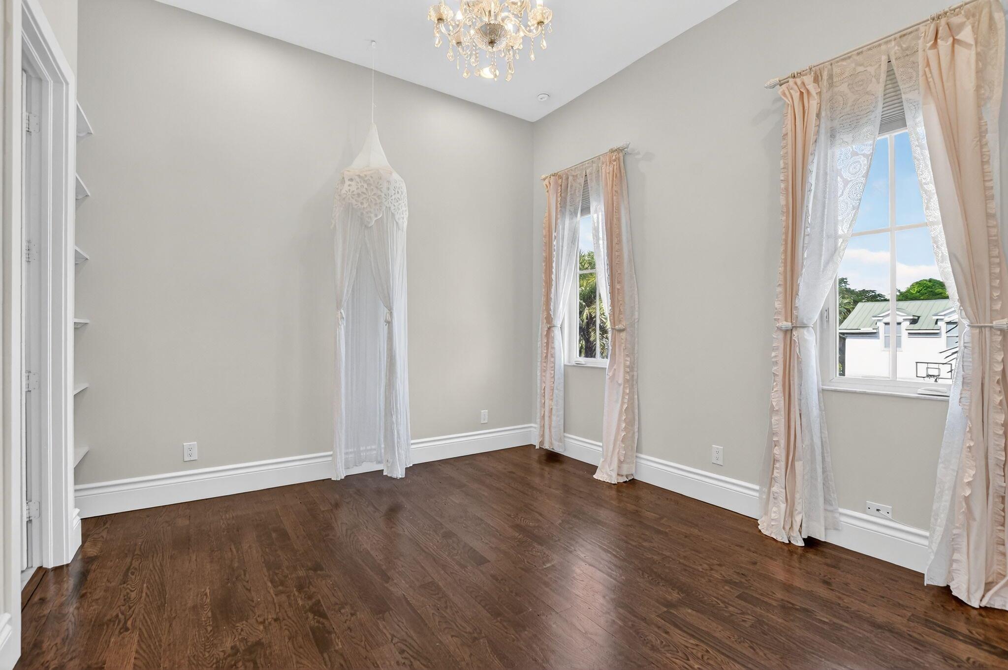 SPANISH VILLAGE - Residential Lease