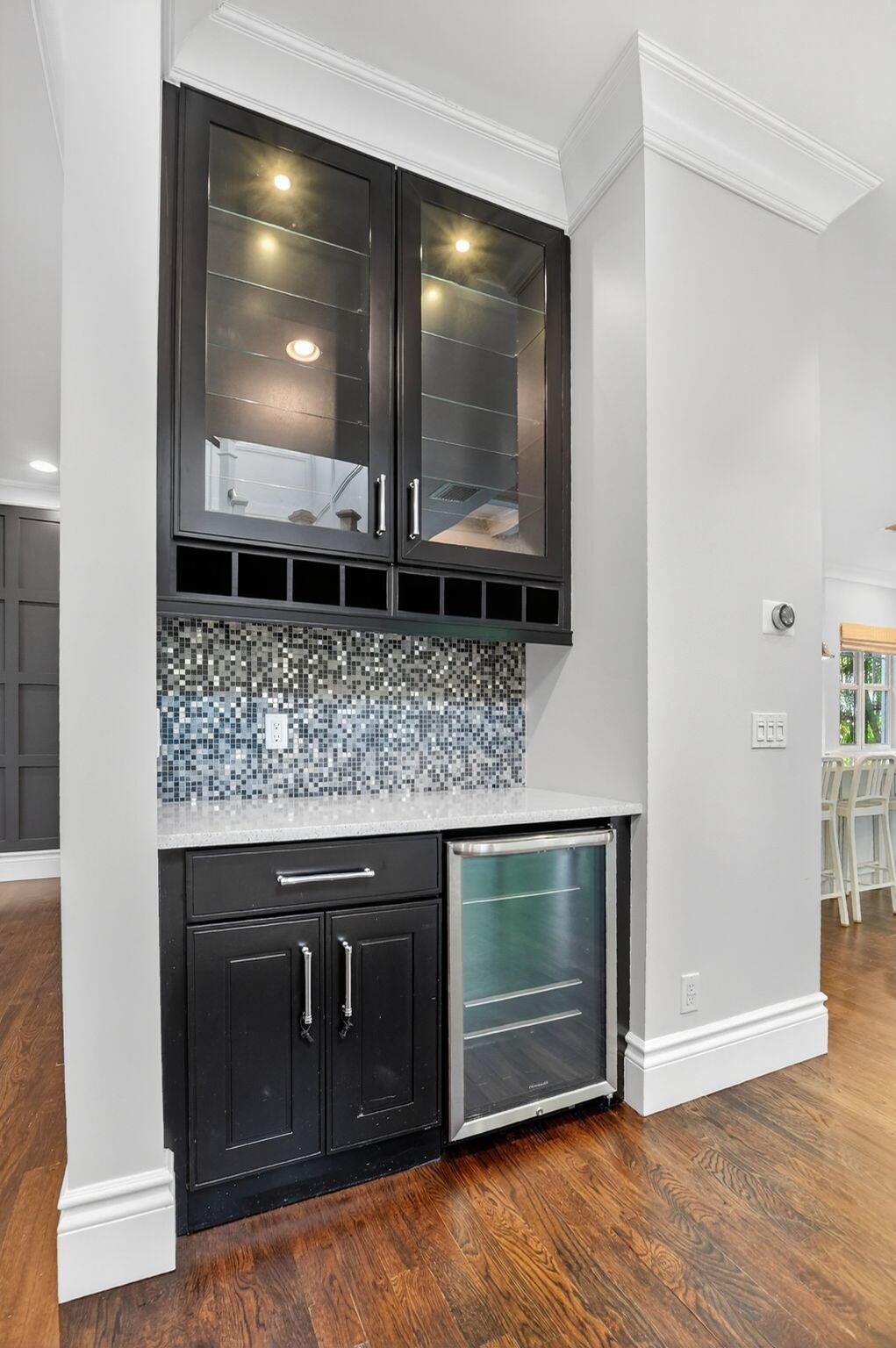 SPANISH VILLAGE - Residential Lease