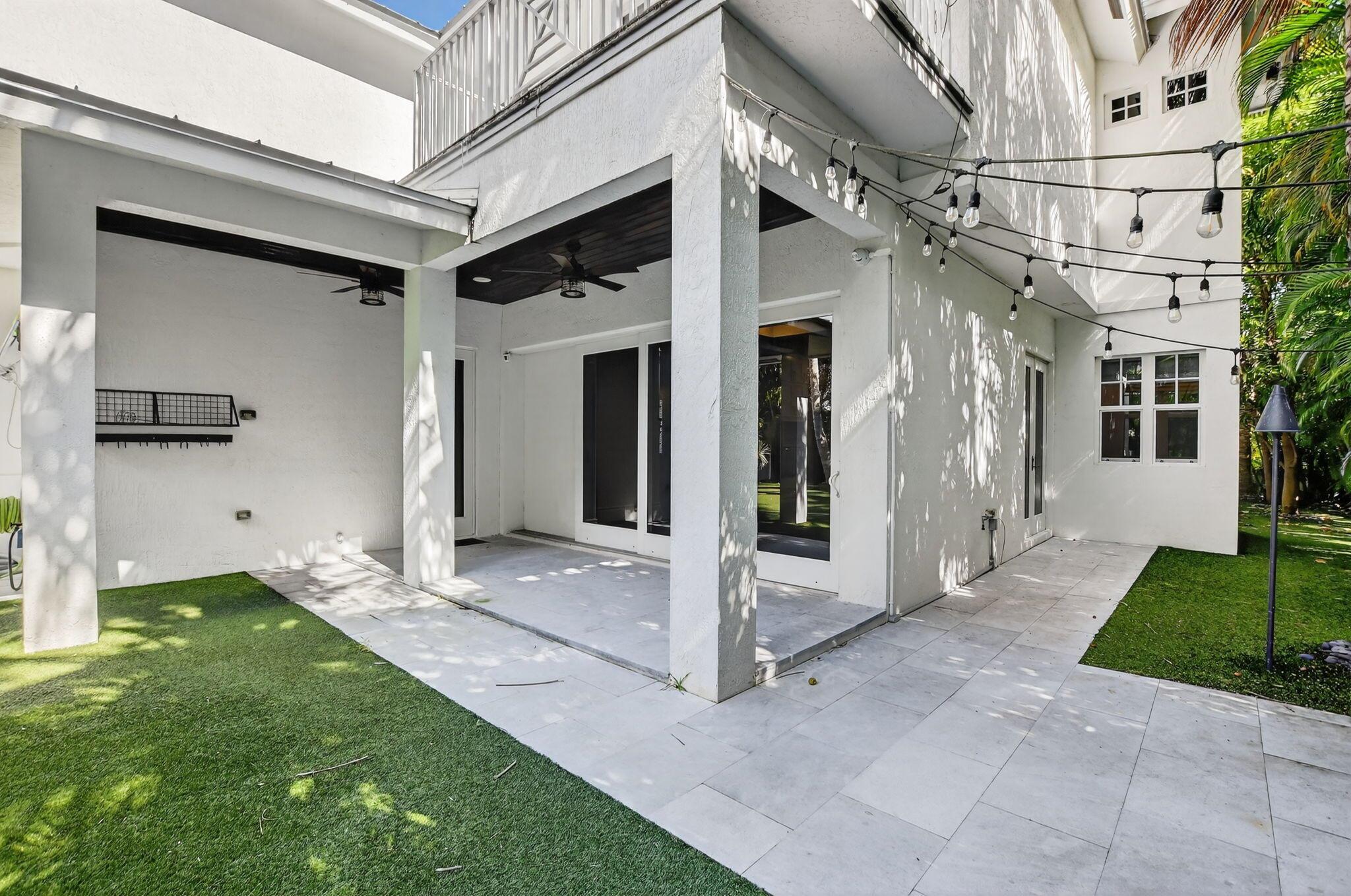 SPANISH VILLAGE - Residential Lease