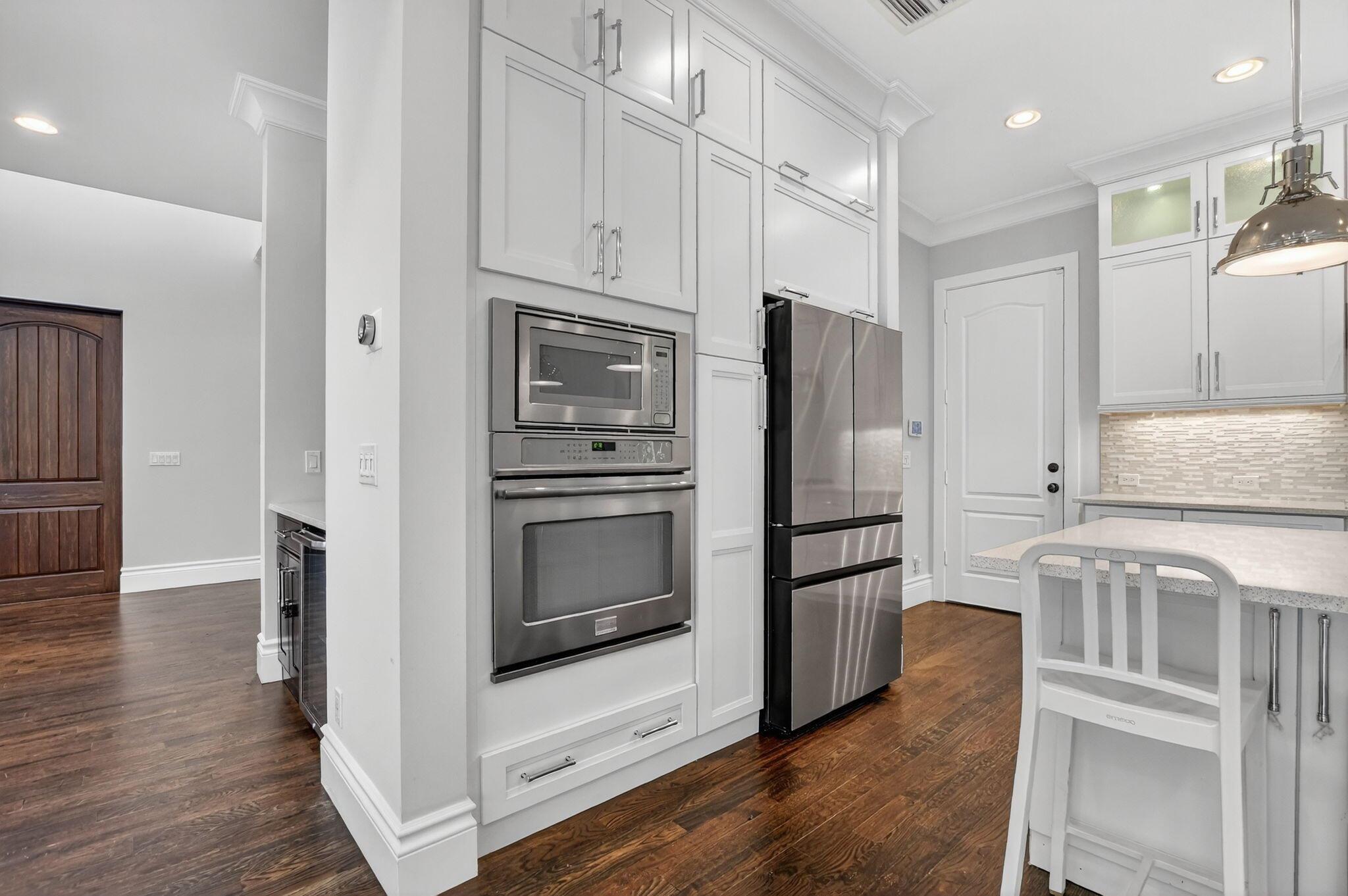 SPANISH VILLAGE - Residential Lease