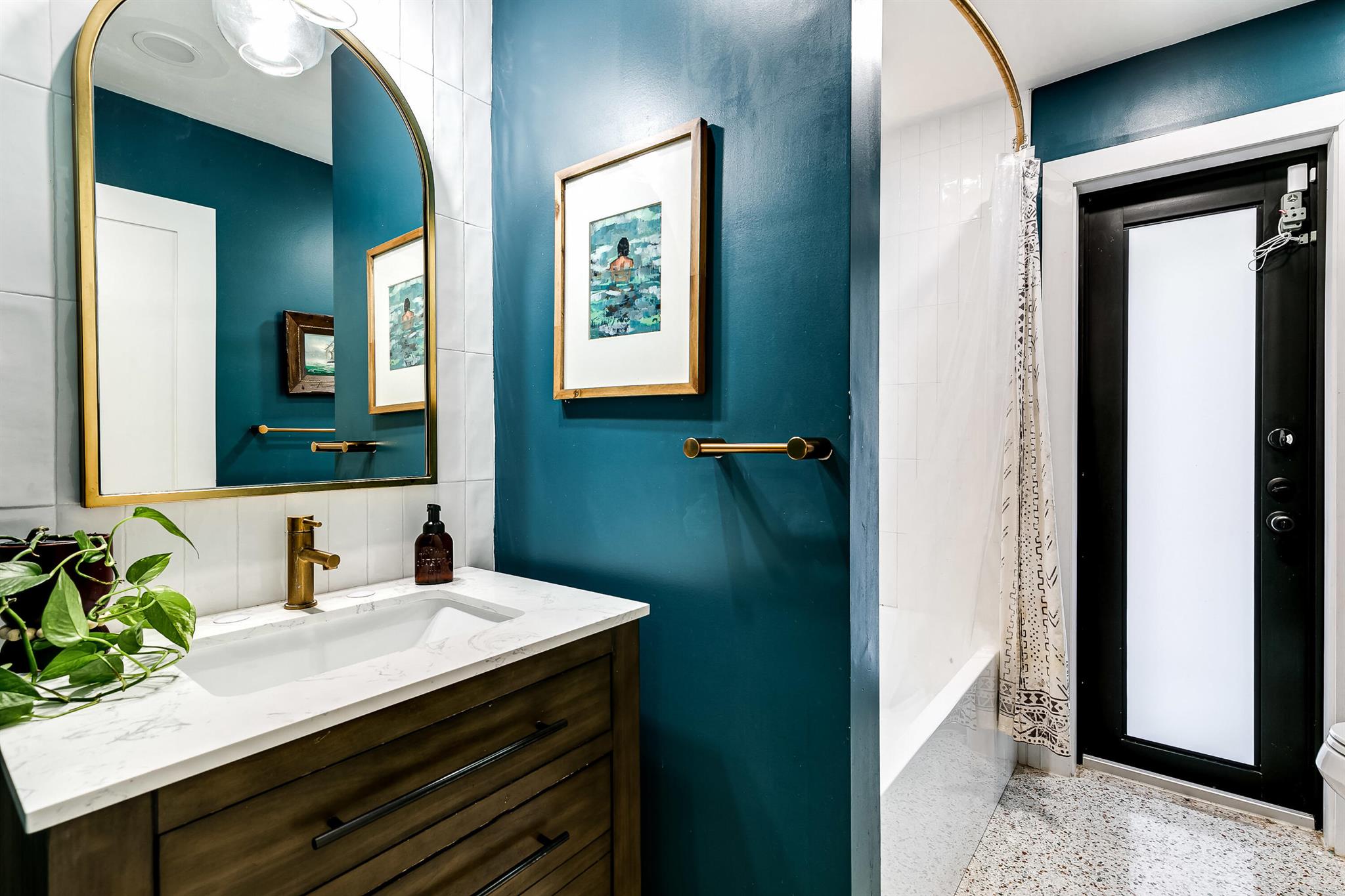 TEQUESTA COUNTRY CLUB - Residential