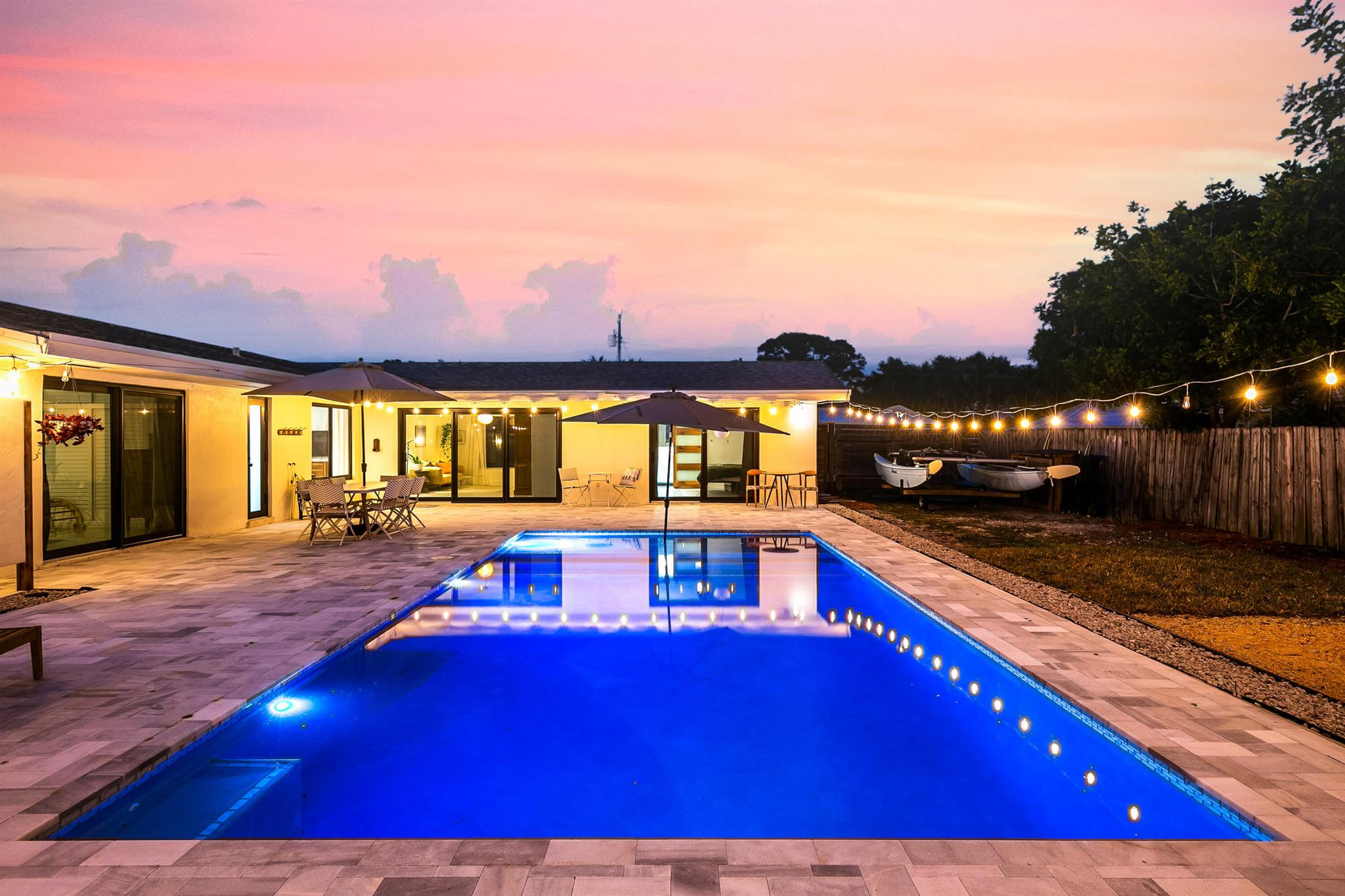 TEQUESTA COUNTRY CLUB - Residential