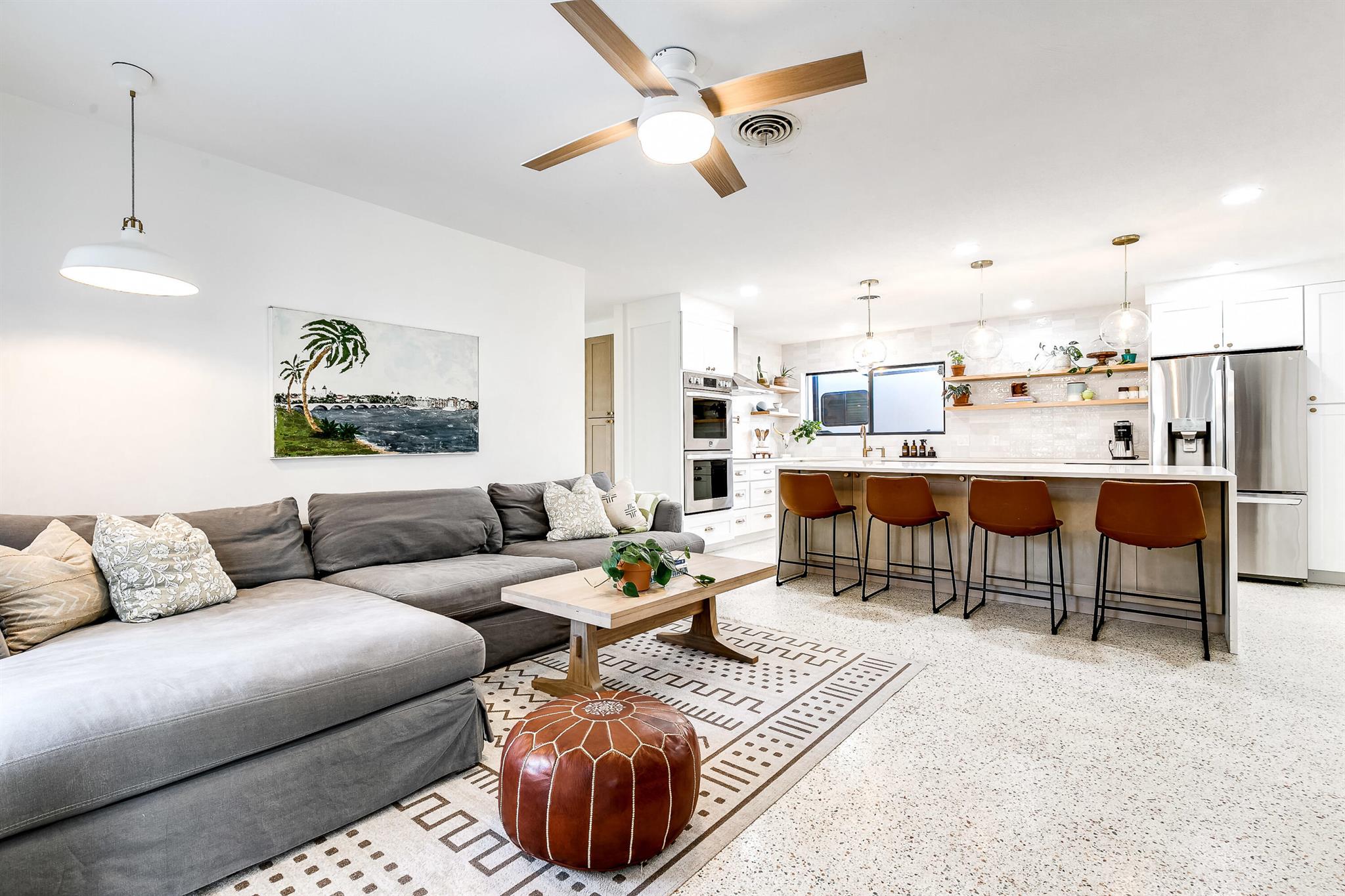 TEQUESTA COUNTRY CLUB - Residential