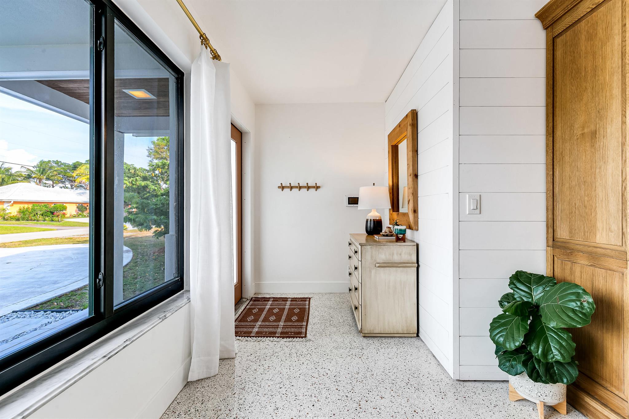 TEQUESTA COUNTRY CLUB - Residential