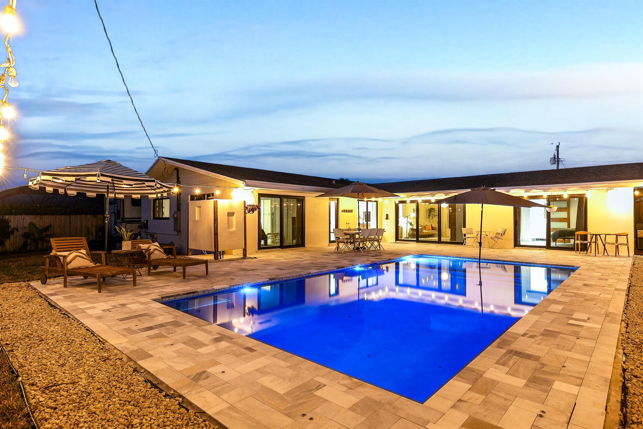 TEQUESTA COUNTRY CLUB - Residential