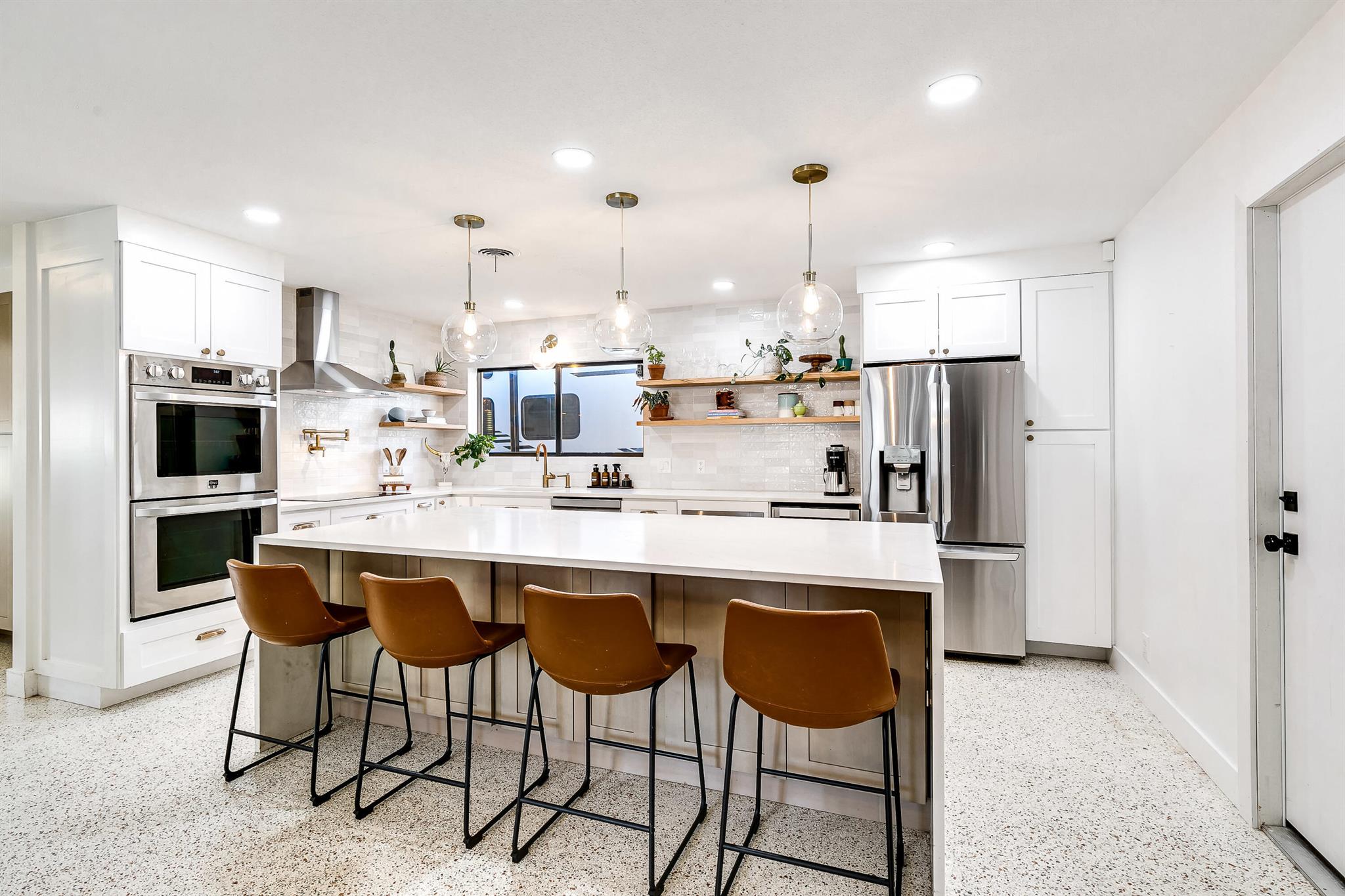 TEQUESTA COUNTRY CLUB - Residential