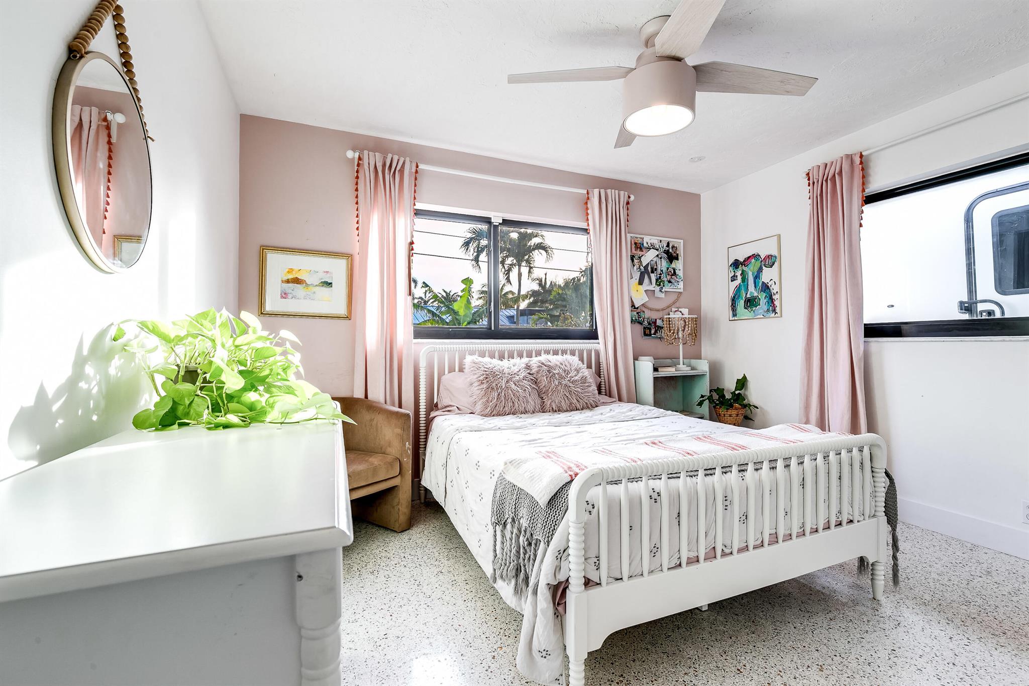 TEQUESTA COUNTRY CLUB - Residential