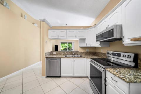 Tiny photo for 5021 S La Sedona Circle, Delray Beach, FL 33484 (MLS # B26016426)