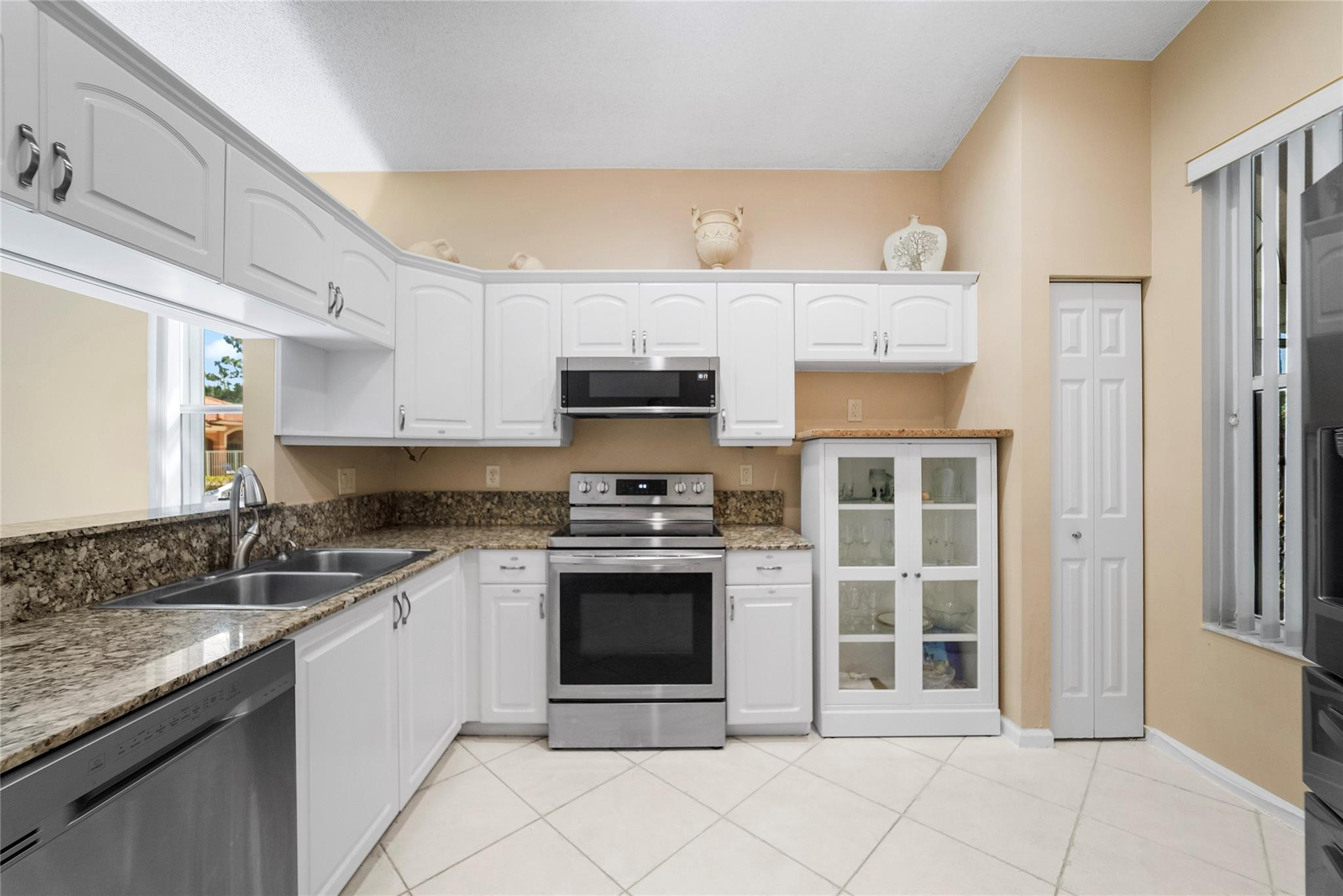 La Sedona - Sierra Vista - Residential