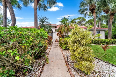 Tiny photo for 5021 S La Sedona Circle, Delray Beach, FL 33484 (MLS # B26016426)