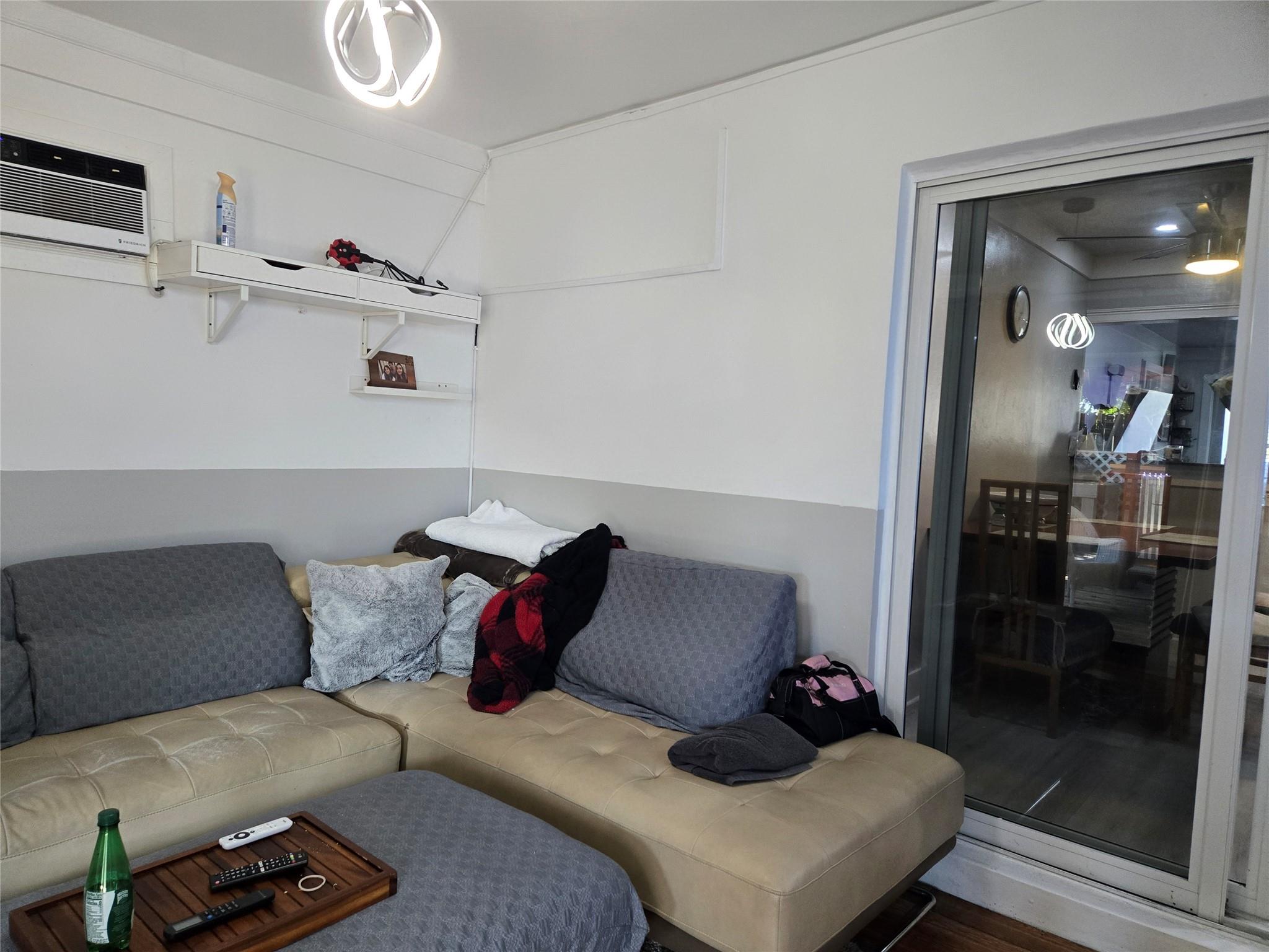 Shorewood 45-36 B - Residential Income