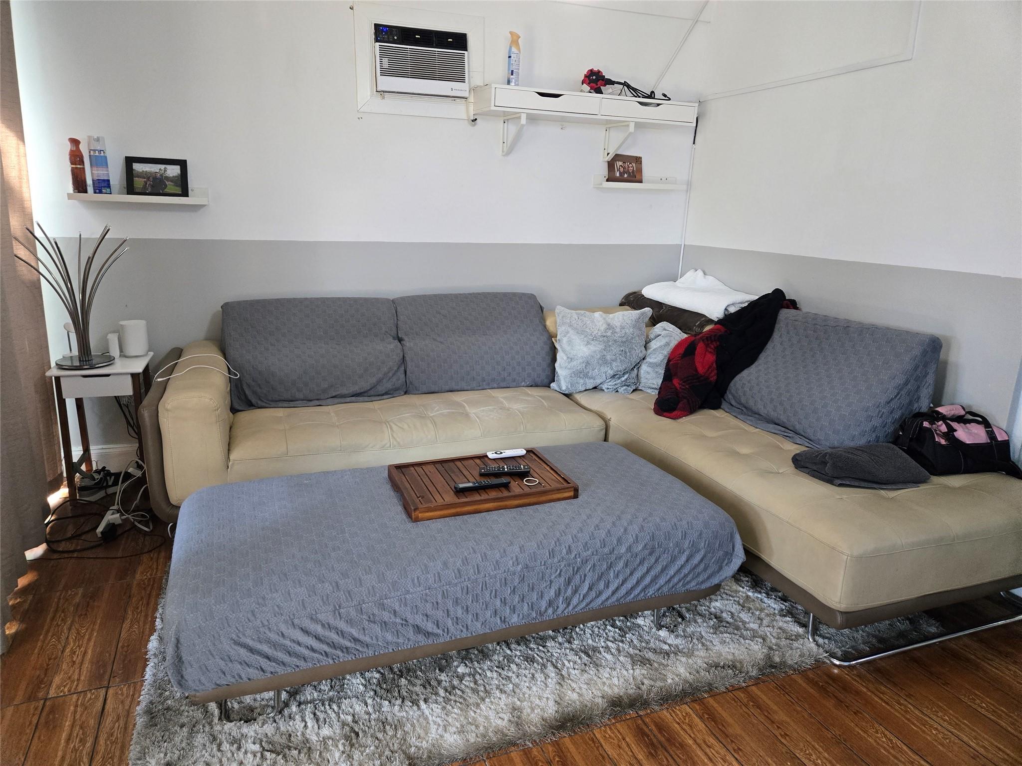 Shorewood 45-36 B - Residential Income