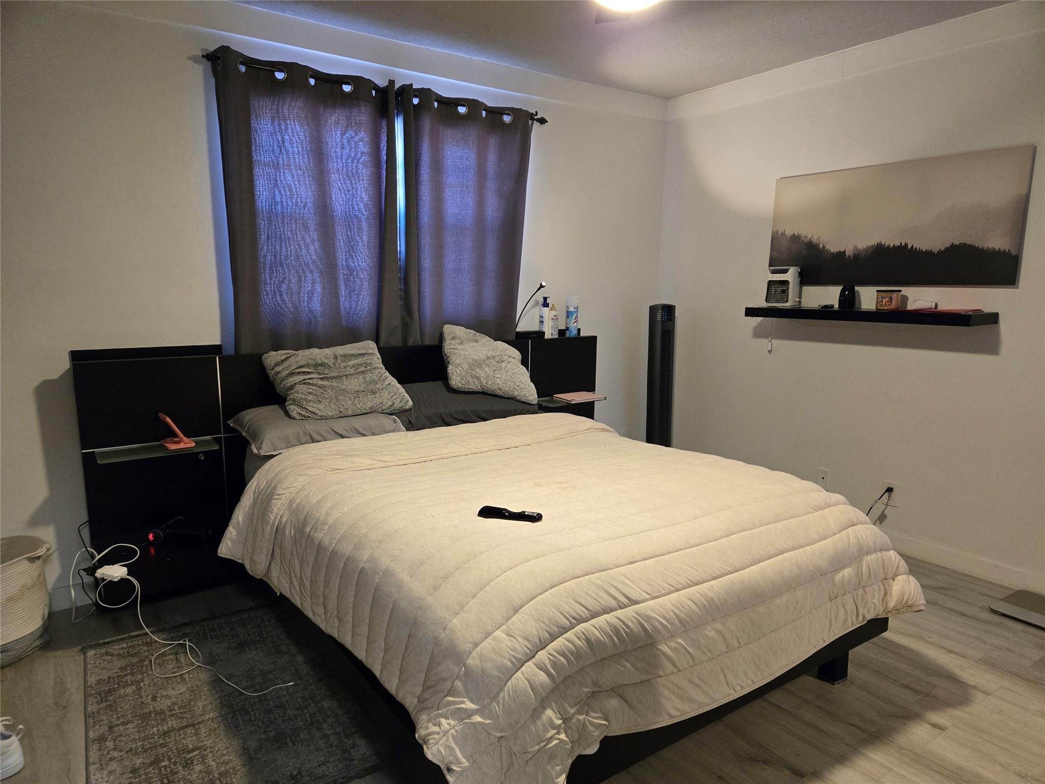 Shorewood 45-36 B - Residential Income