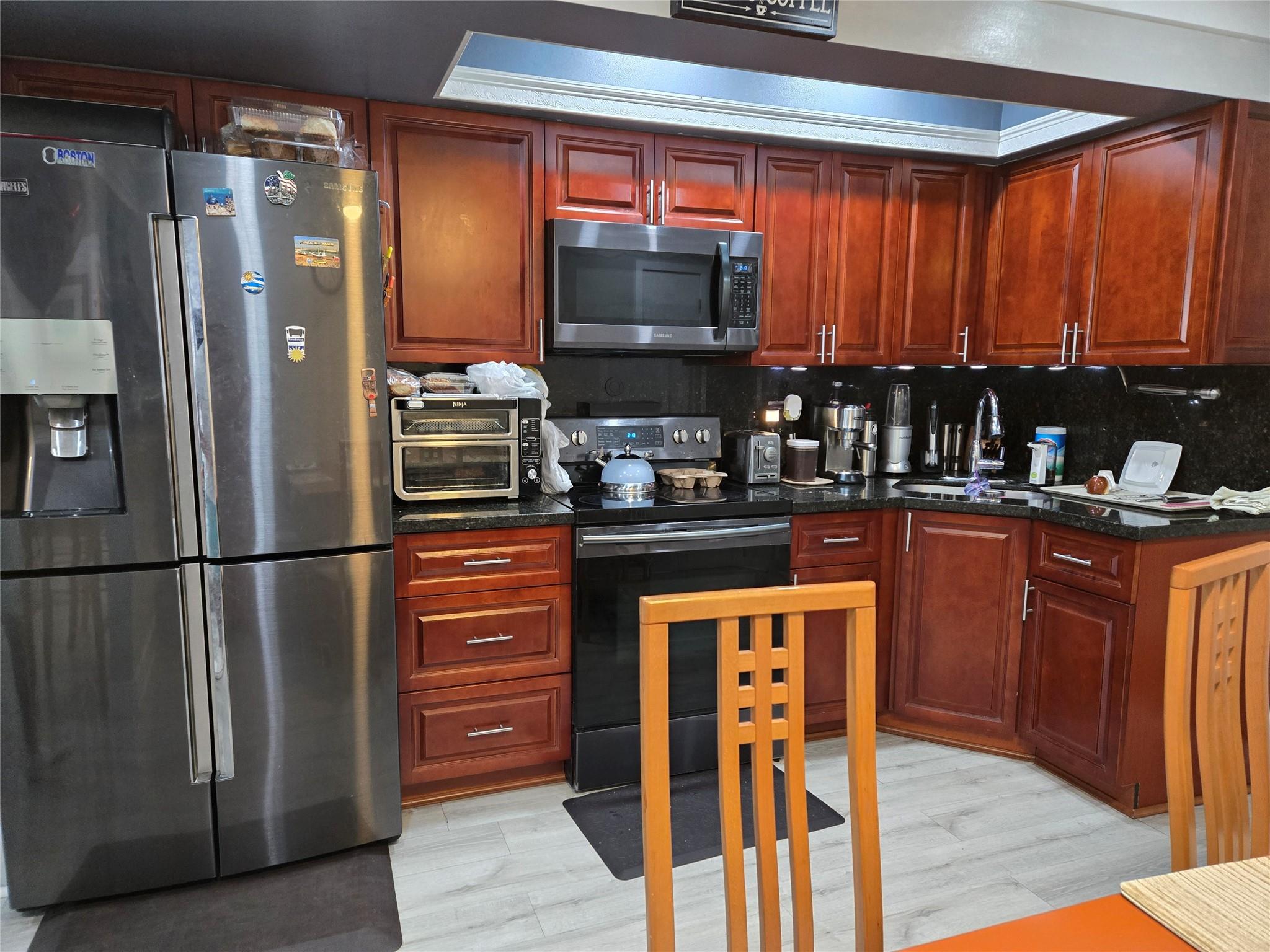 Shorewood 45-36 B - Residential Income