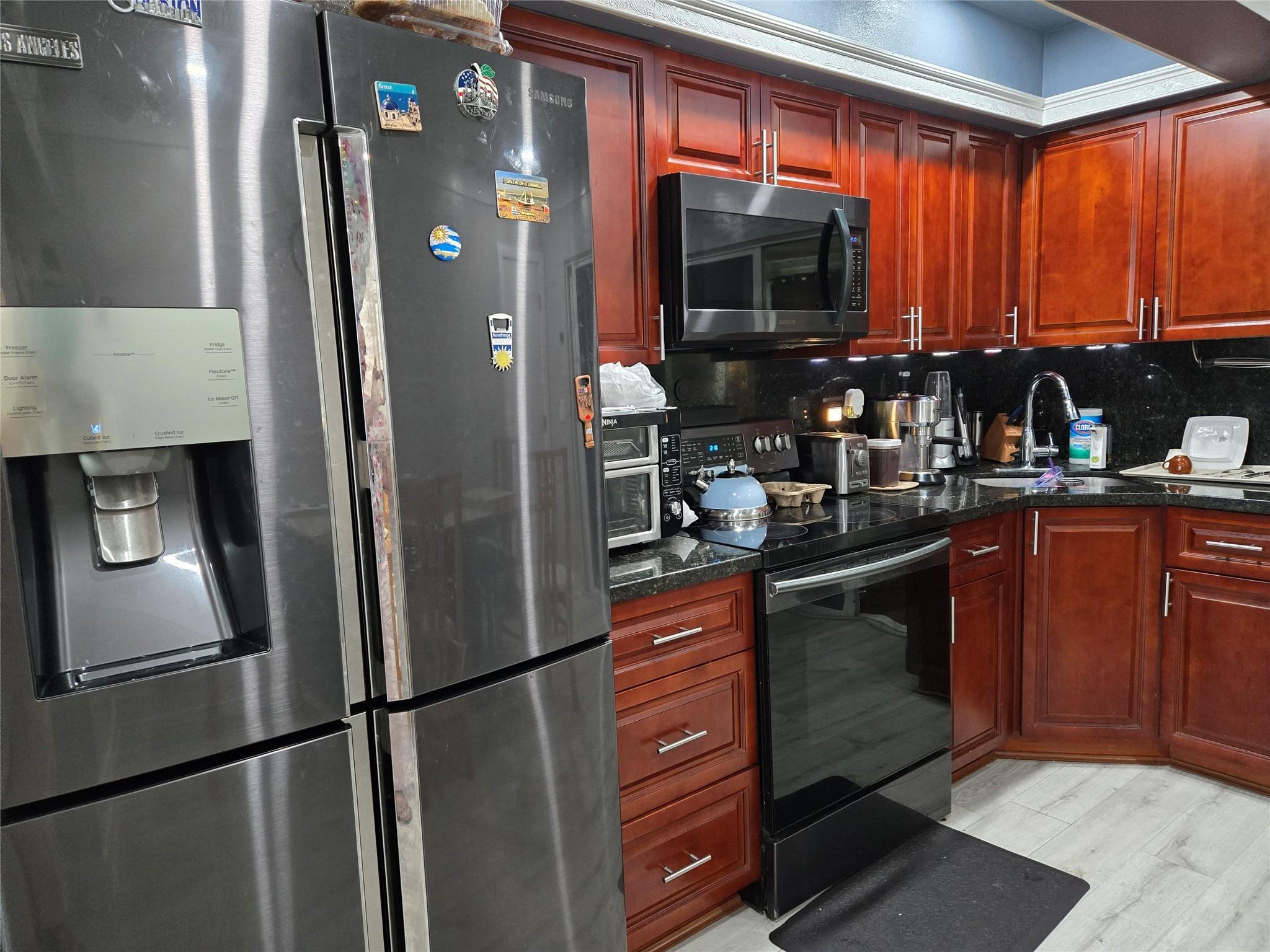 Shorewood 45-36 B - Residential Income