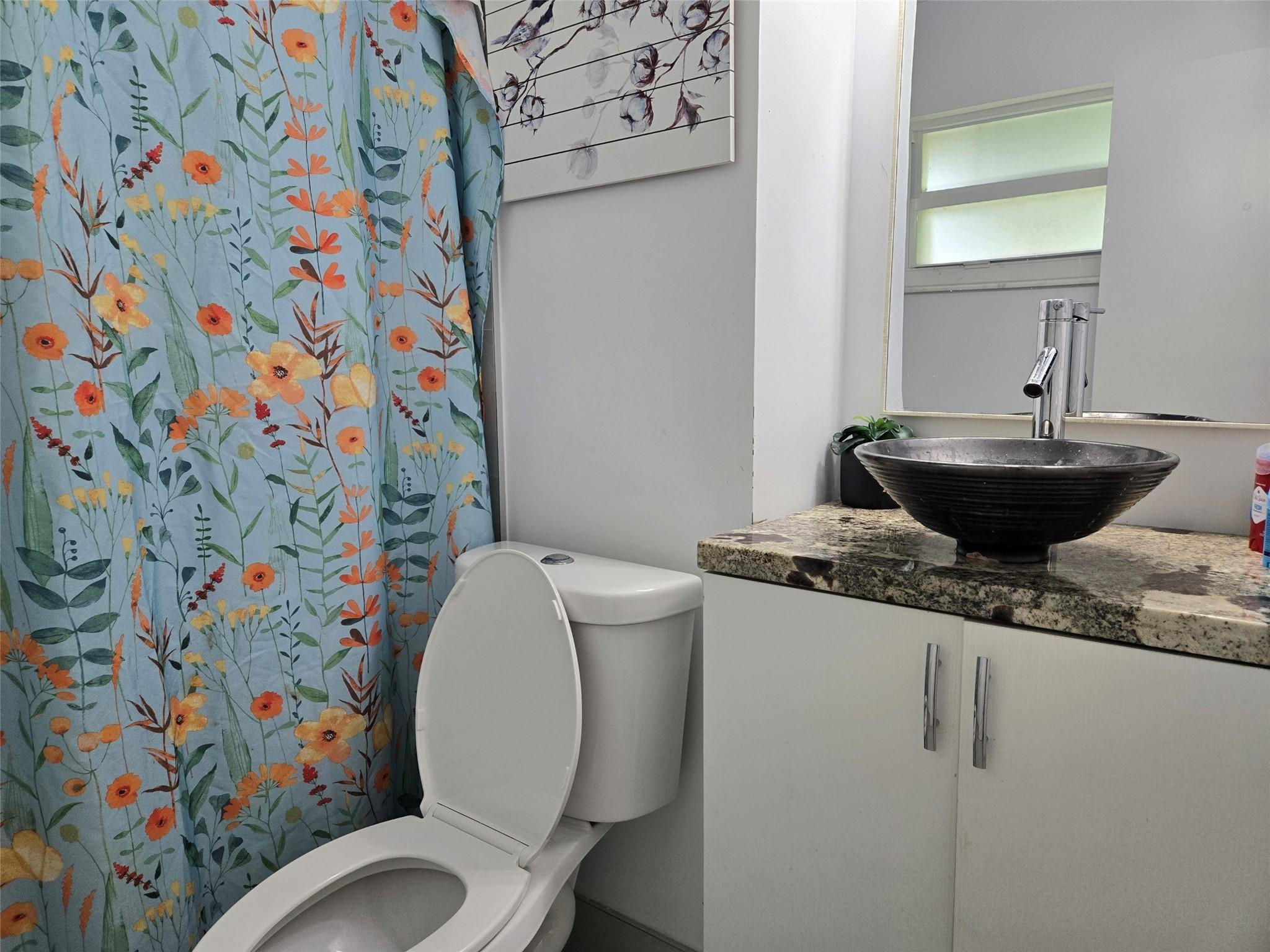 Shorewood 45-36 B - Residential Income