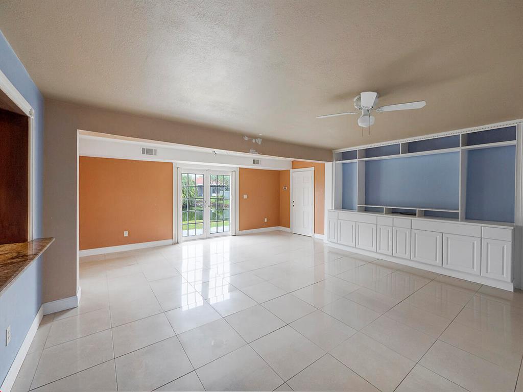 MADDEN LAKE - Residential