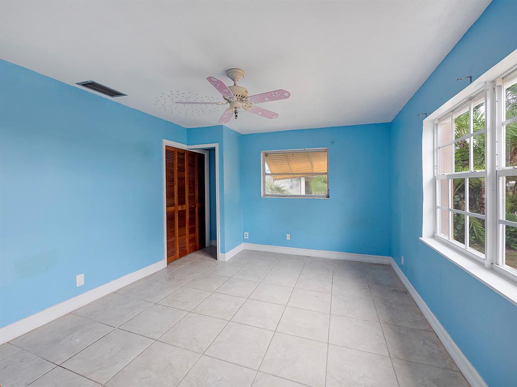 MADDEN LAKE - Residential