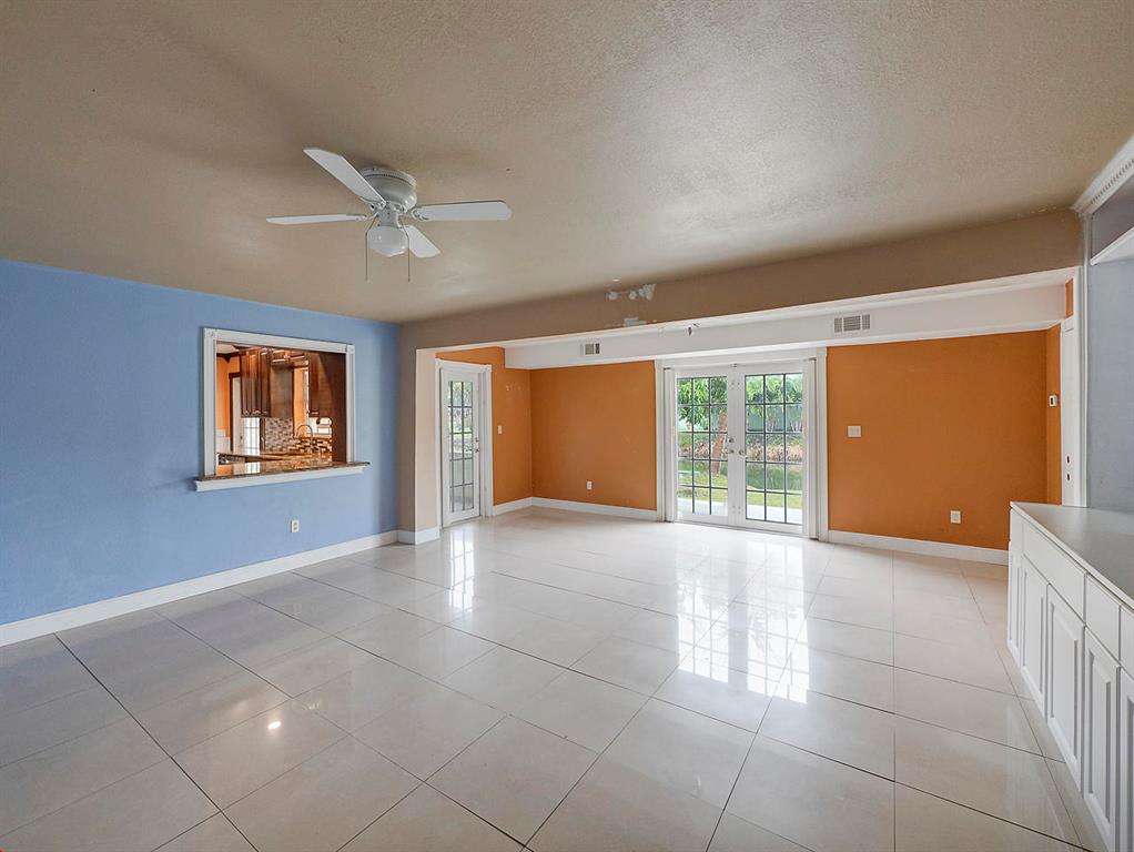 MADDEN LAKE - Residential