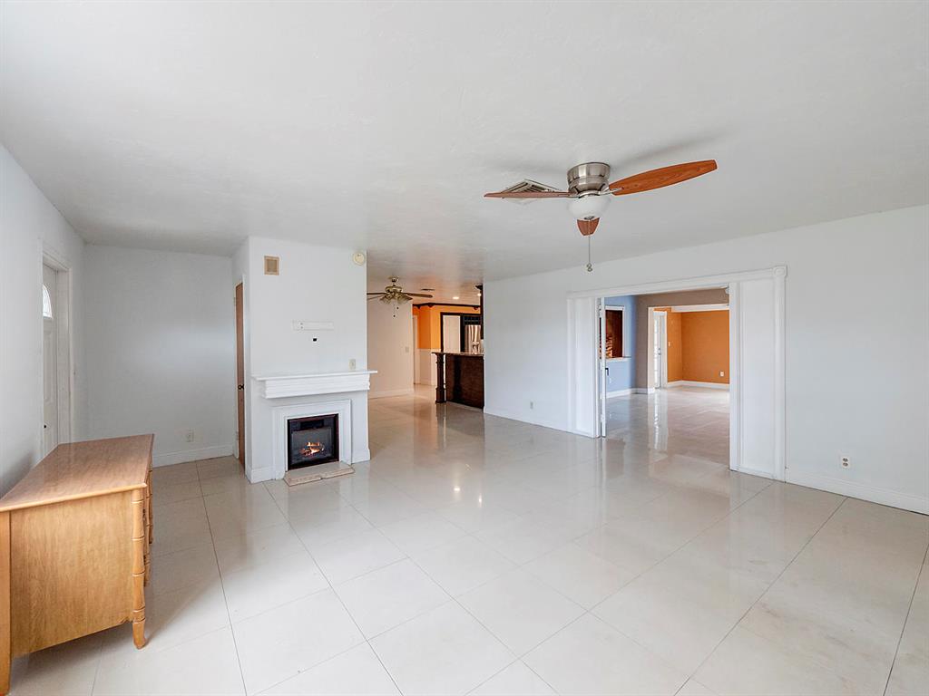 MADDEN LAKE - Residential