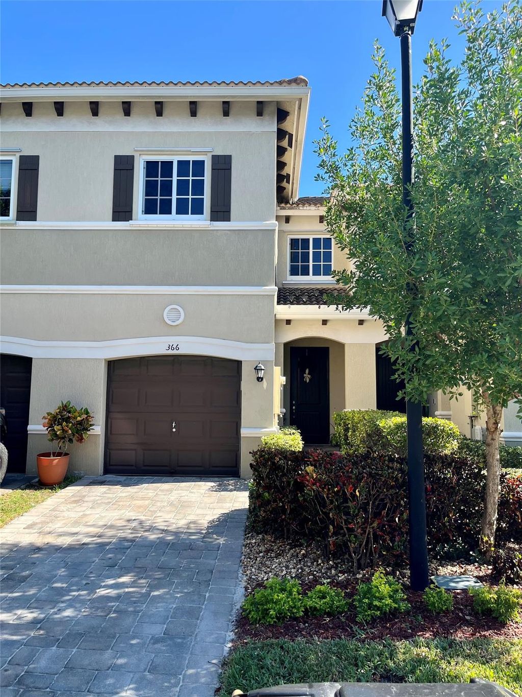 Photo of 366 SE 1st Way, Deerfield Beach, FL 33441 (MLS # F10476908)