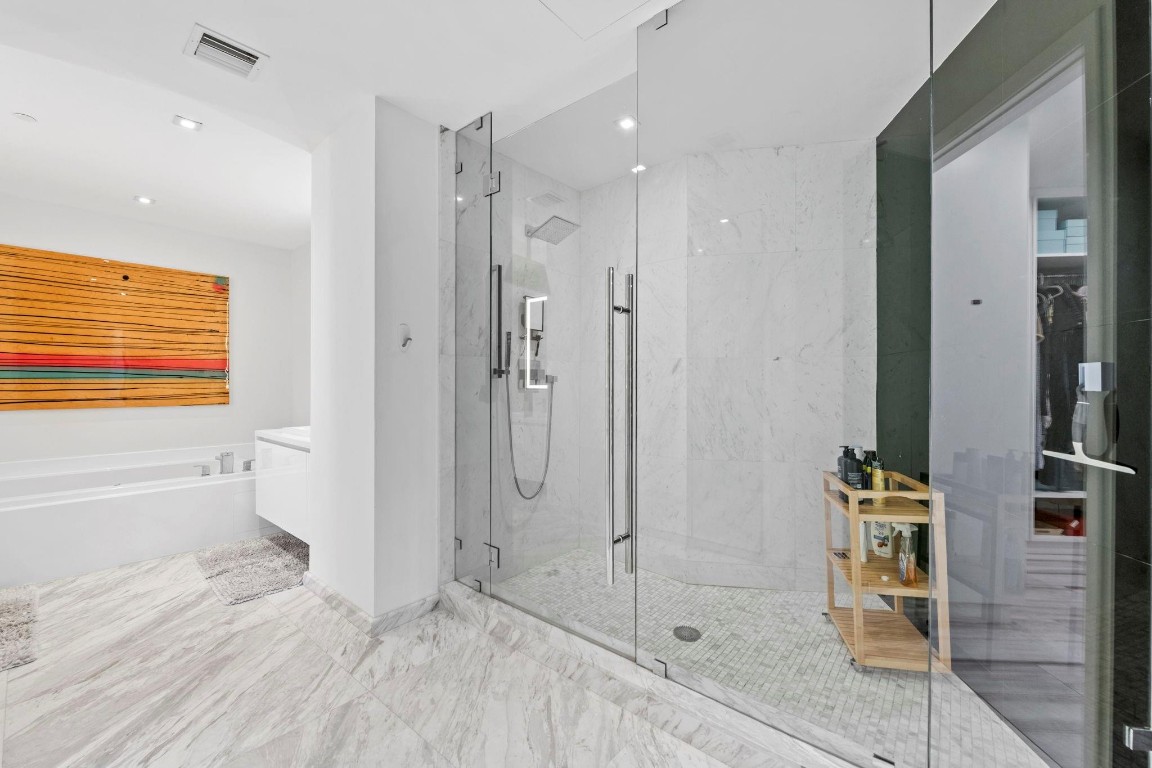 PARAMOUNT FT LAUDERDALE - Residential