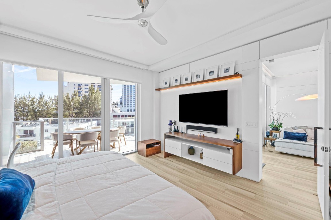 PARAMOUNT FT LAUDERDALE - Residential