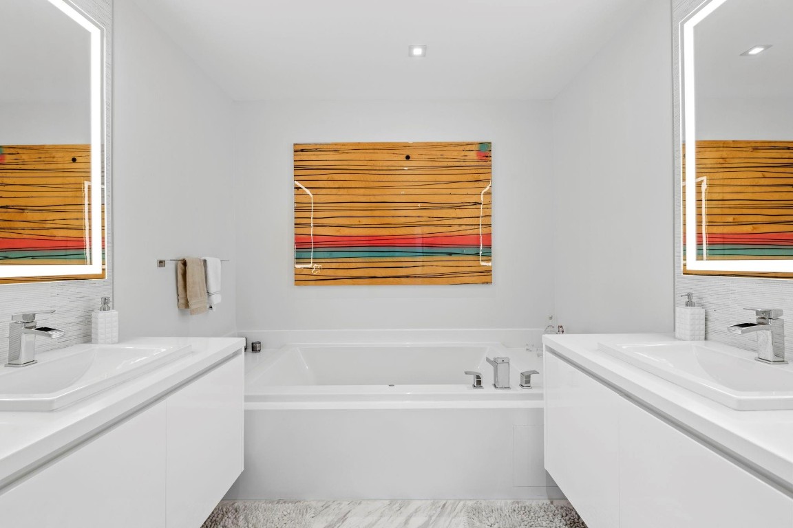 PARAMOUNT FT LAUDERDALE - Residential