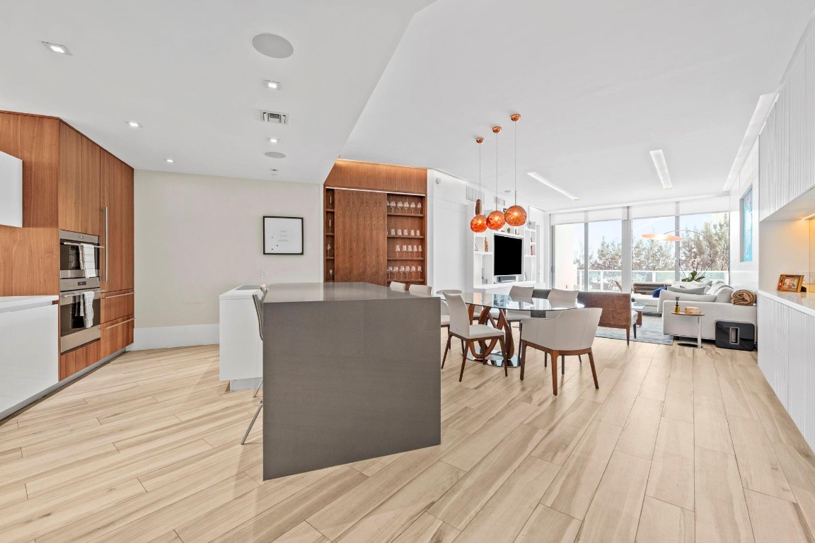 701 N Fort Lauderdale Beach Boulevard 403