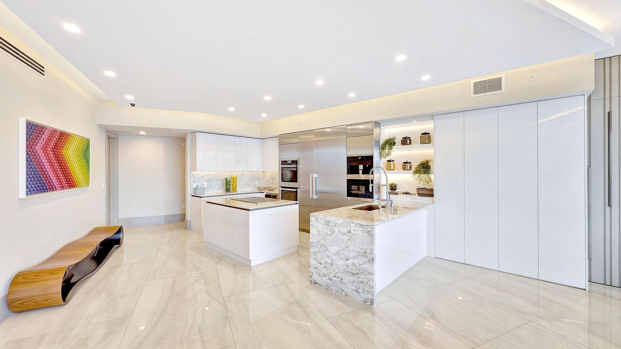 PRIVE ISLAND - Residential