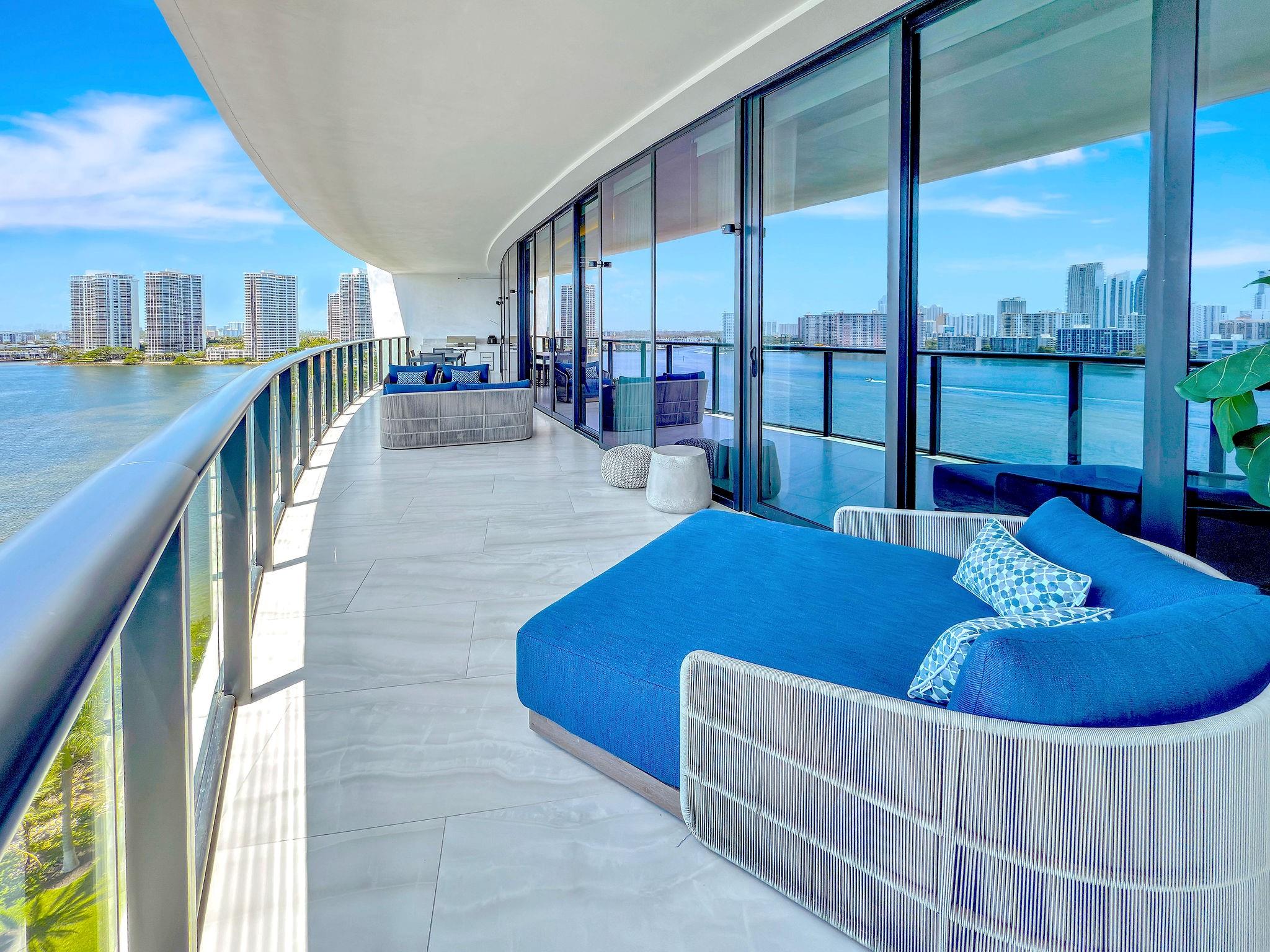 PRIVE ISLAND - Residential